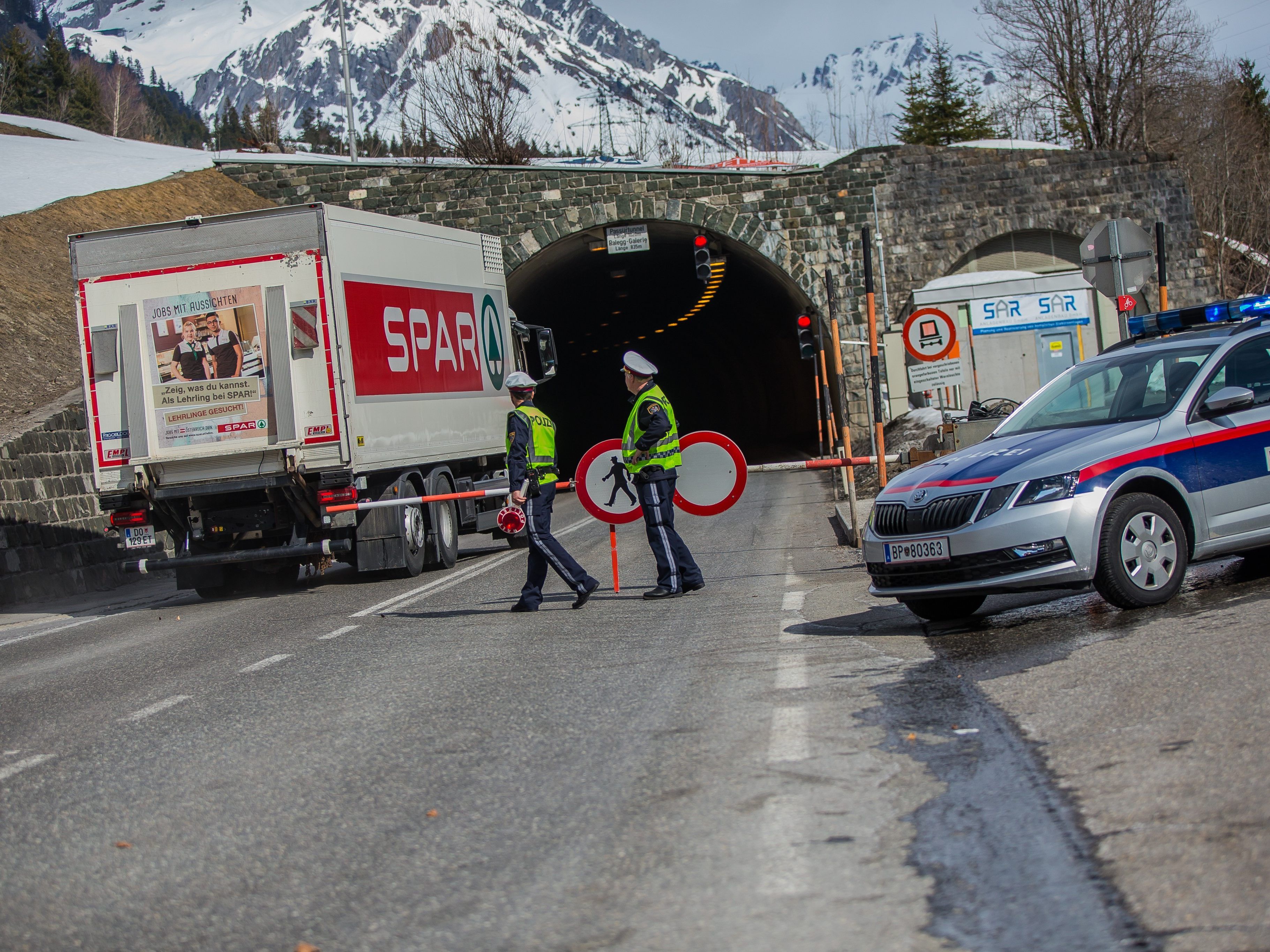 Straßensperre ist schon in Kraft
