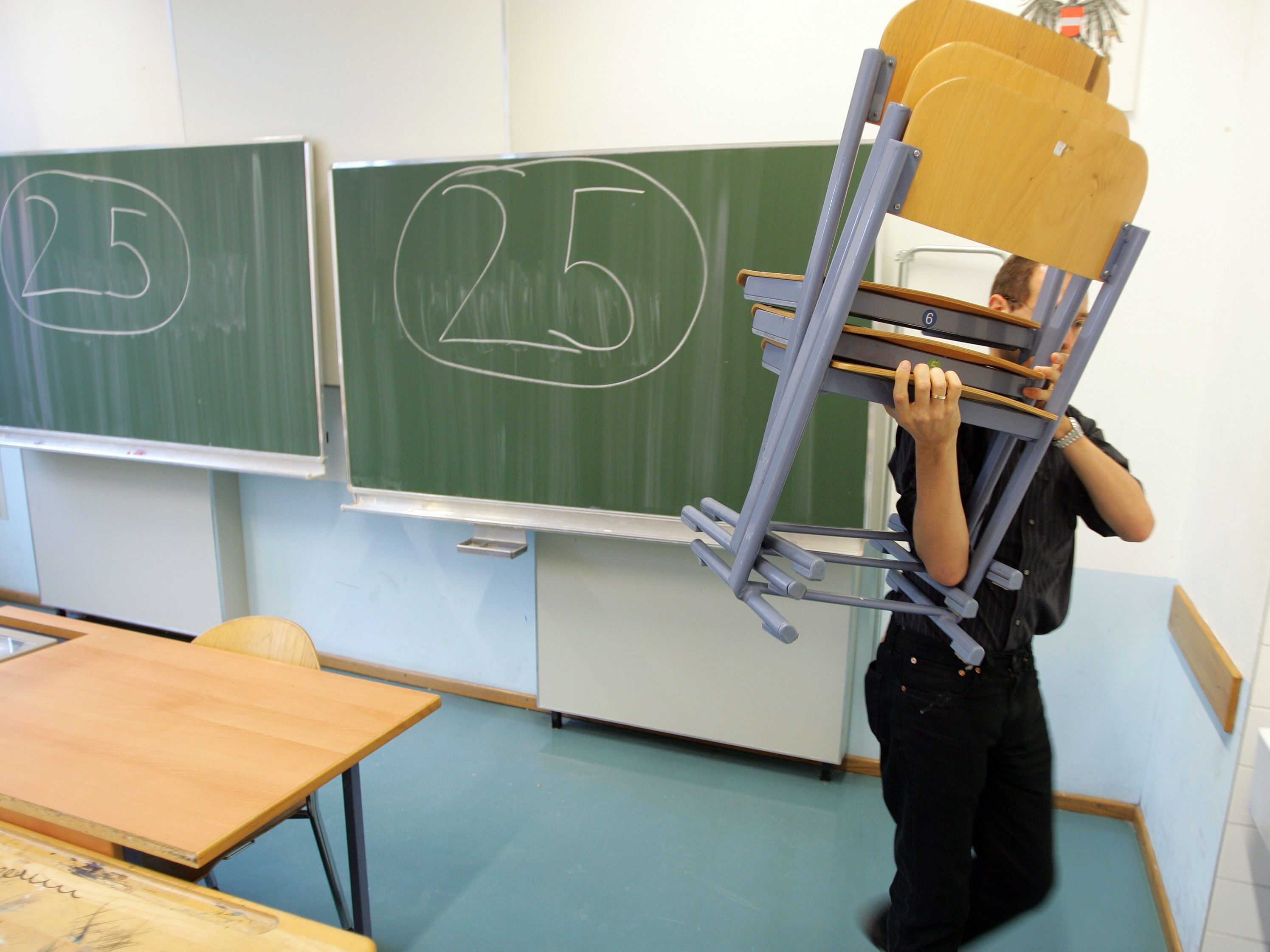 Die Schulen in Österreich könnten bald geschlossen werden.