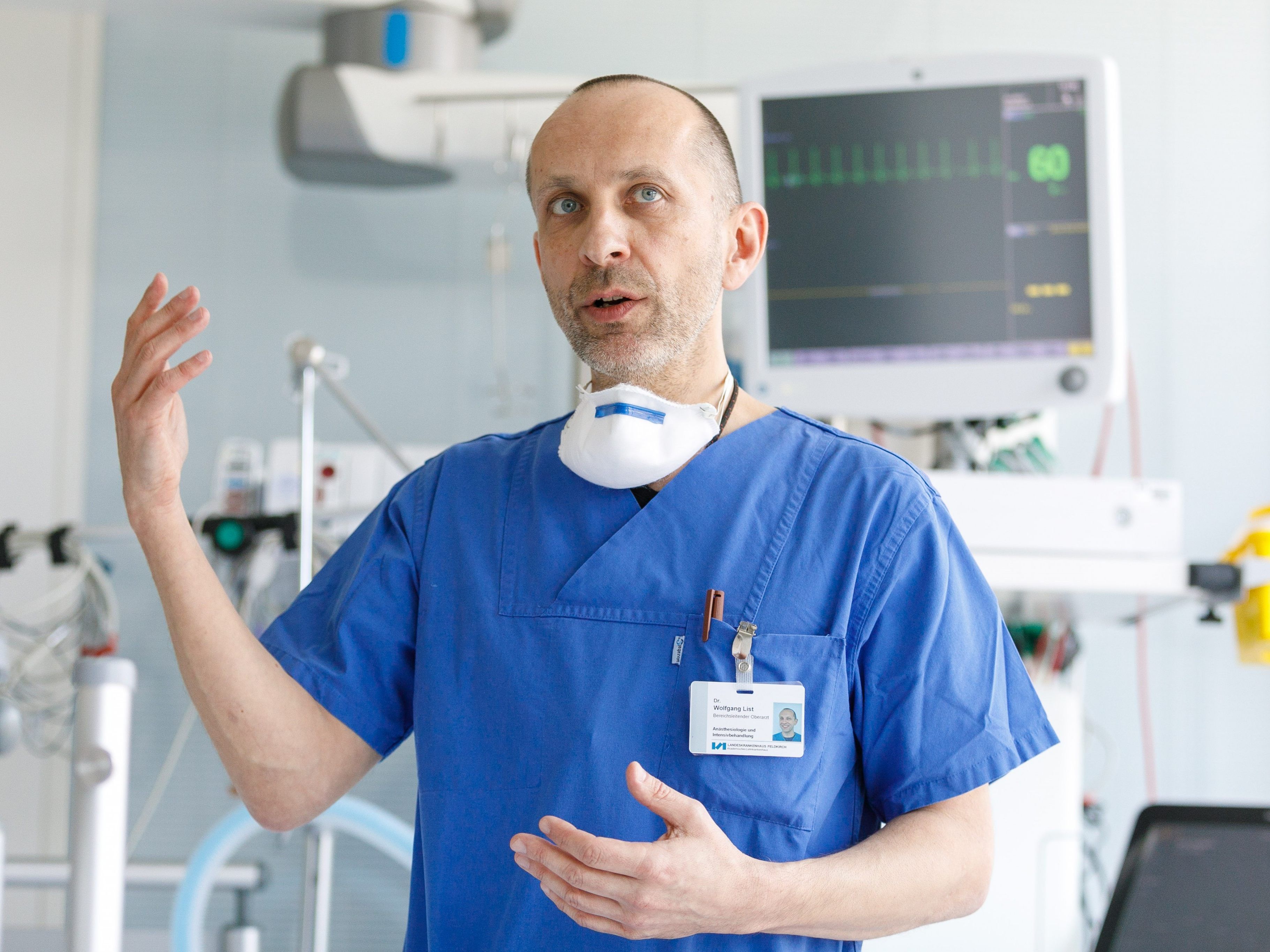 Intensivmediziner Dr. List über die herausfordernden Zeiten.