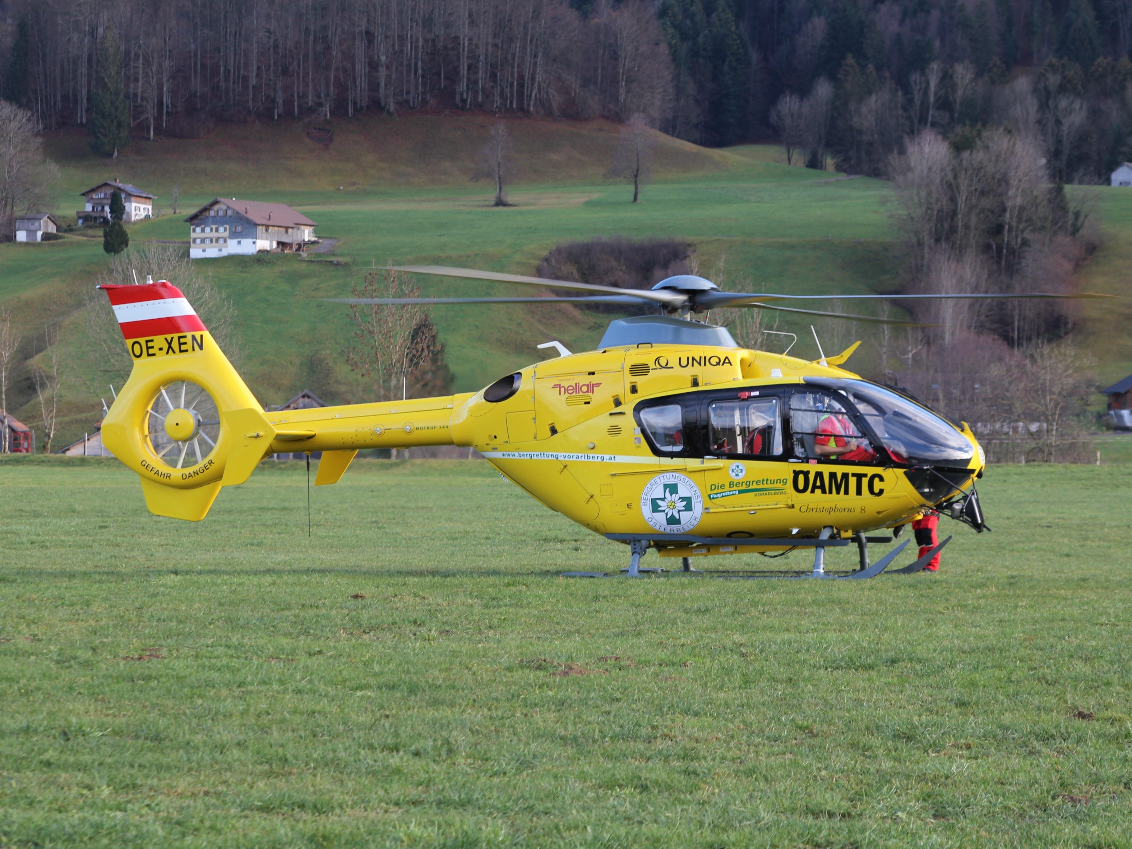 Die Verletzten wurden mit dem Hubschrauber geborgen.