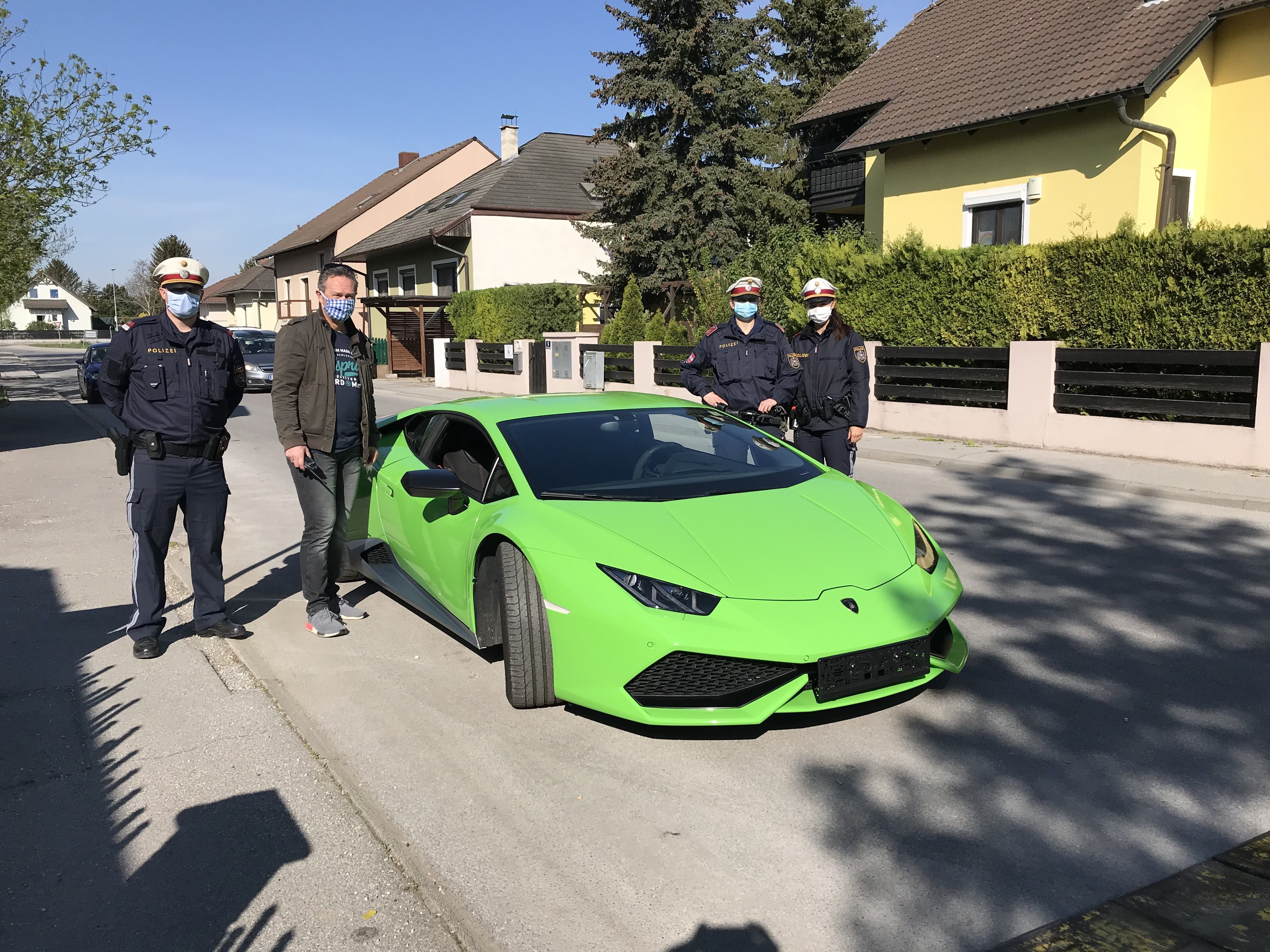 Der Lamborghini ist knapp 180.000 Euro wert.