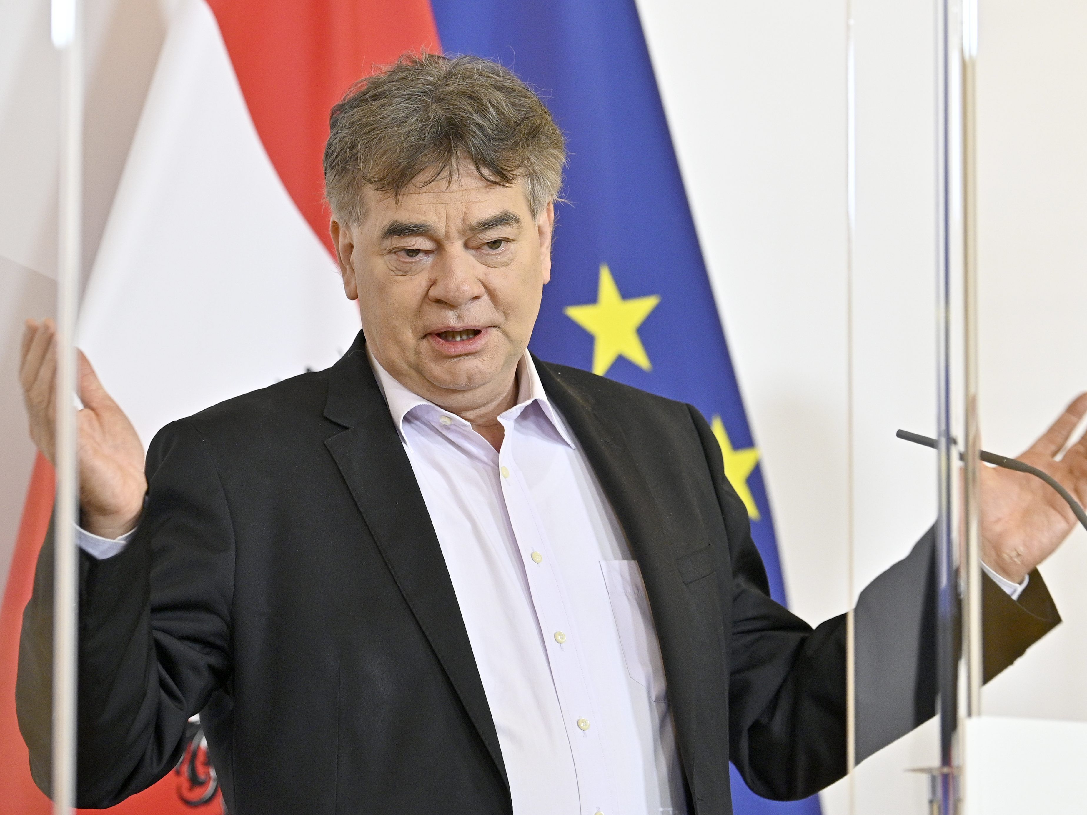 Vizekanzler Kogler berichtet am Dienstag über Lockerungsschritte im Bereich des Sports.
