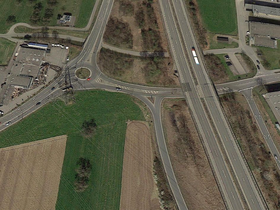 Unfall beim Kreisverkehr in Rankweil