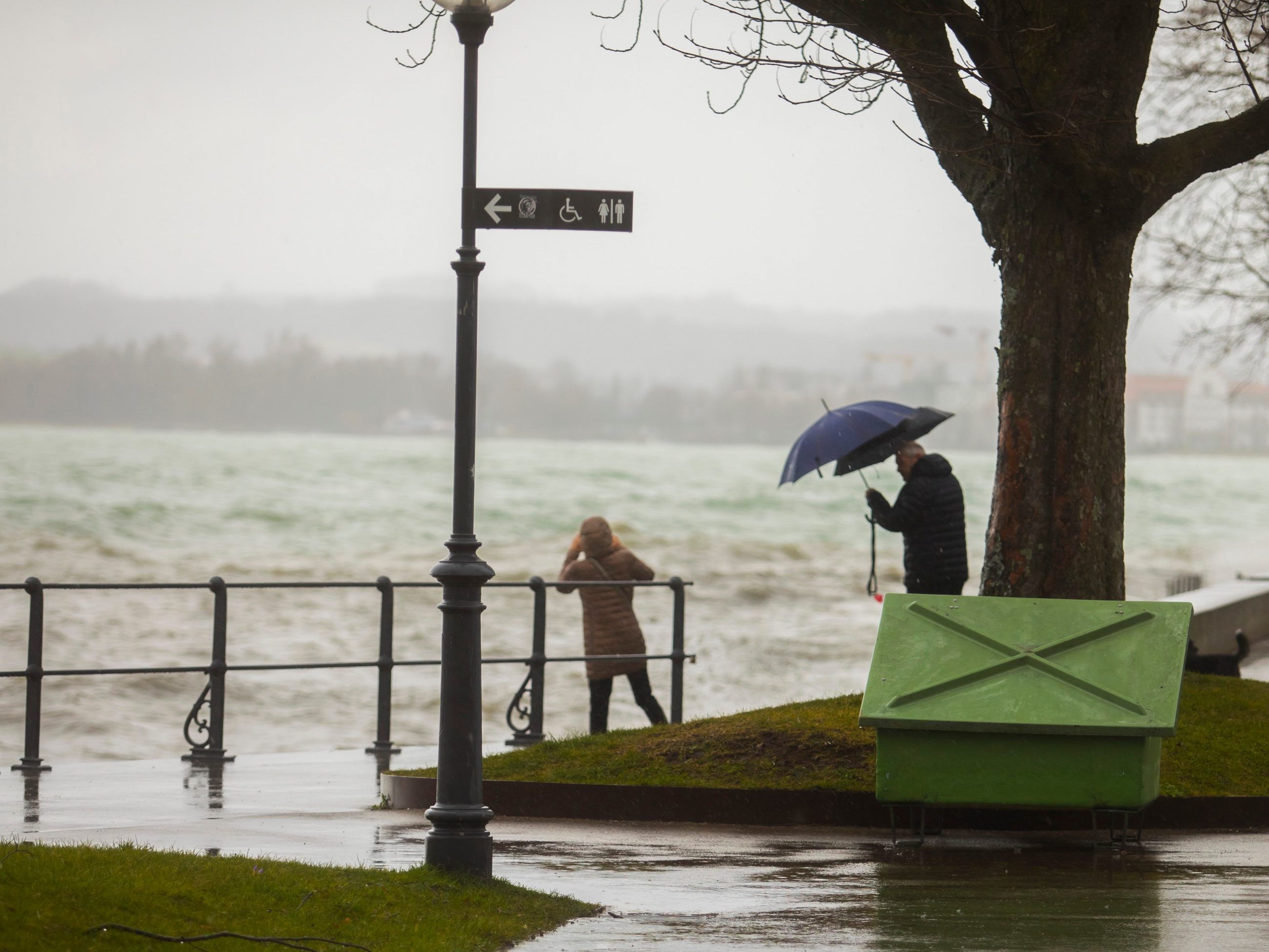 Unwetter an der Bregenzer Molo - Archivbild