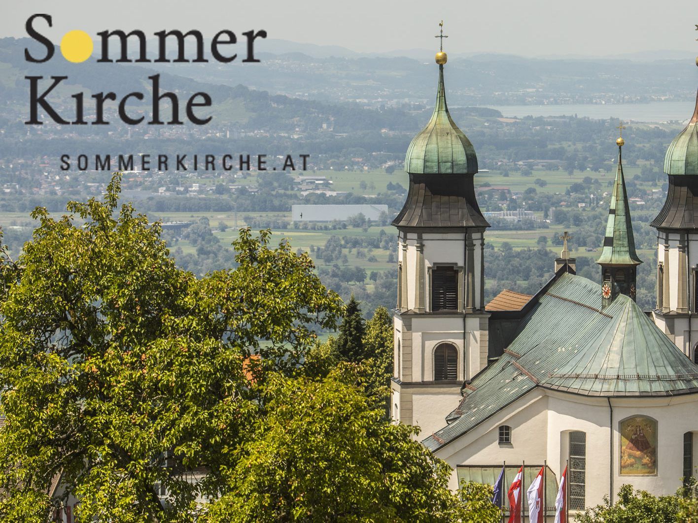Von Bildstein aus hat man einen wunderschönen Ausblick über das Rheintal und den Bodensee.