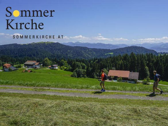 "Wanderst du noch oder pilgerst du schon?" - Im Rahmen der Begegnungsoffensive „Sommerkirche“ macht die Katholische Kirche Vorarlberg Pilgerrouten im Ländle bekannt.