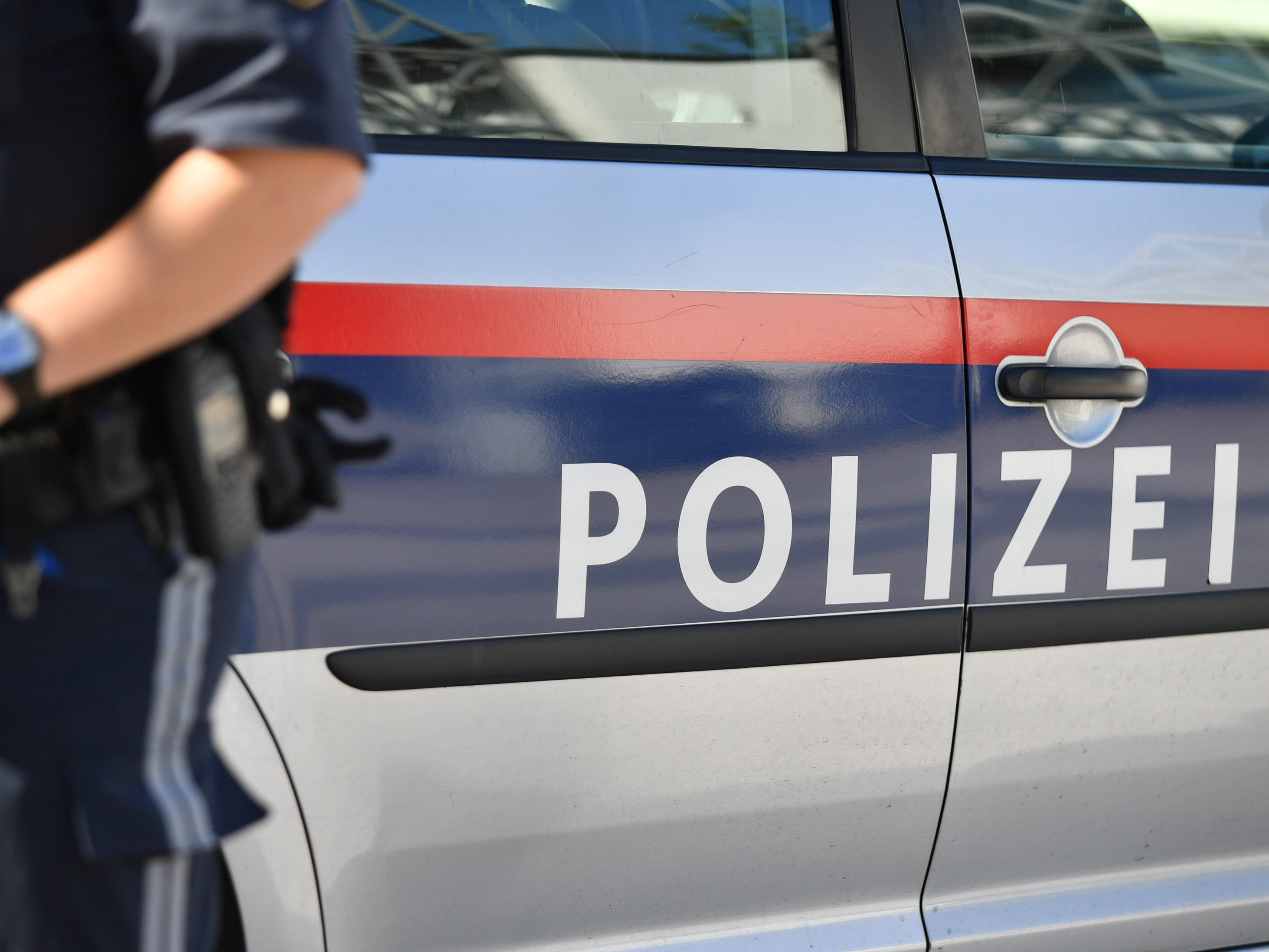 Die Polizei sucht nach Zeugen des Unfalls.