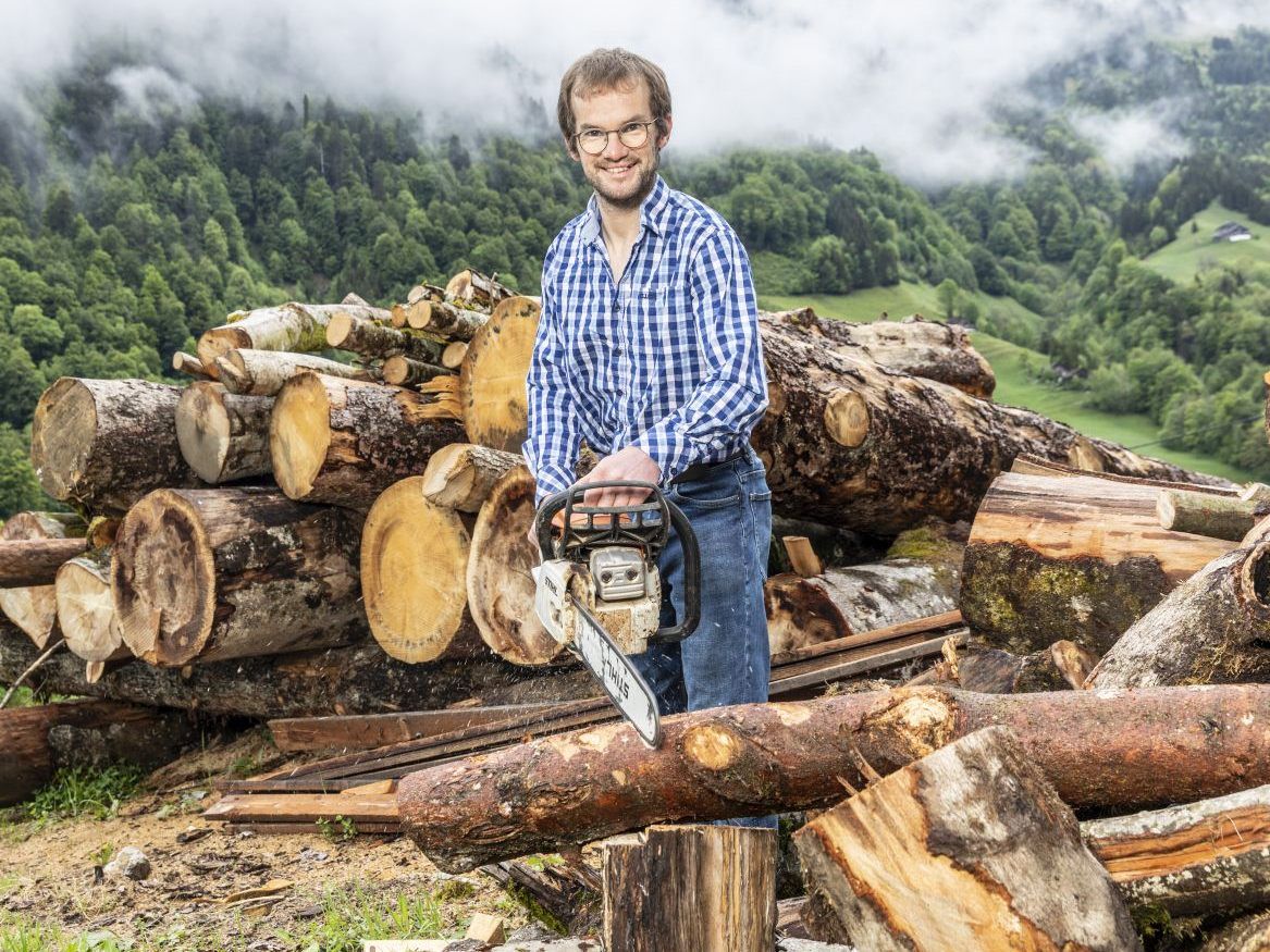 Single-Bauer Thomas aus Sonntag sucht sein Glück im Fernsehen.