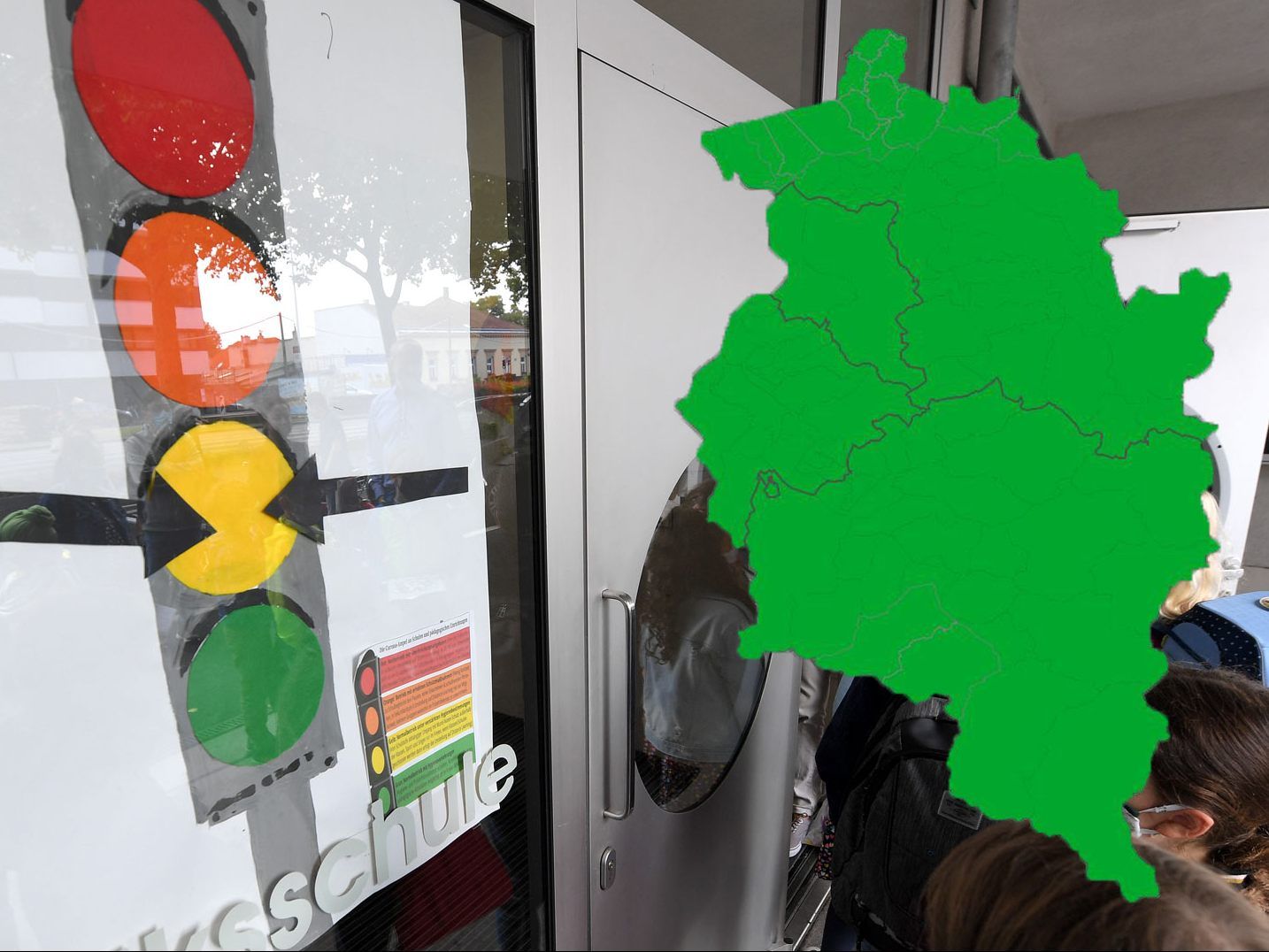 Noch leuchten alle Vorarlberger Bezirke grün. Das könnte sich am Freitag ändern.