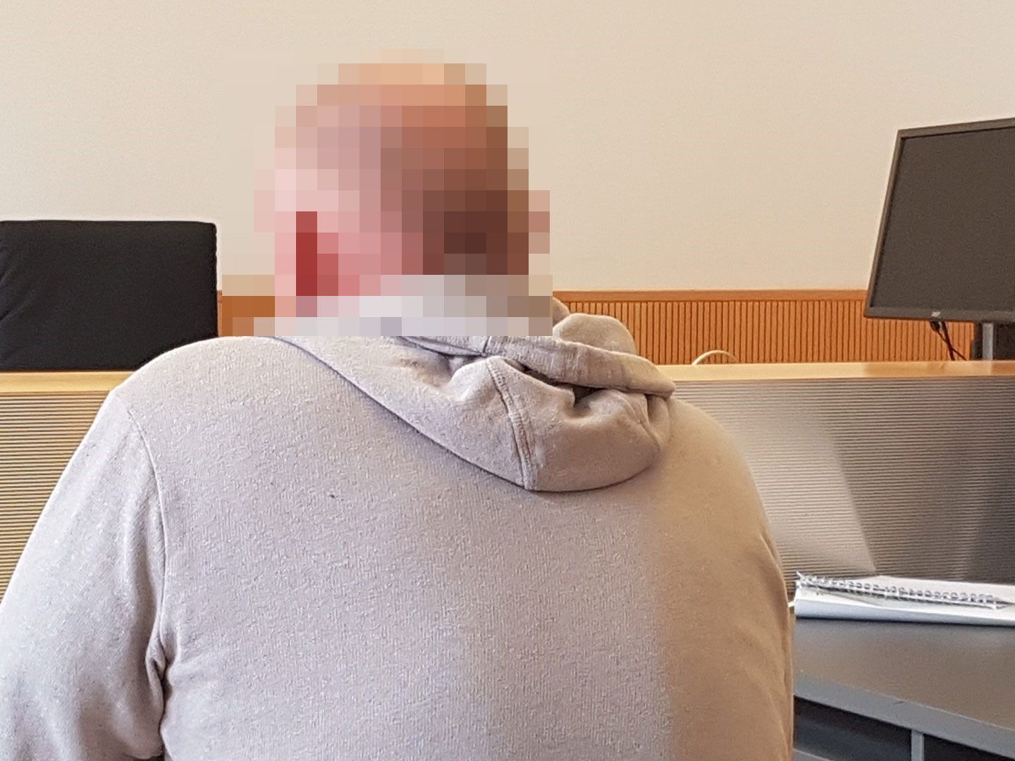 Arbeiter unter anderem wegen Nötigung zu 3360 Euro Strafe verurteilt.