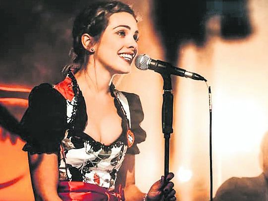 Die Hörbranzerin Vanessa Pasolli bei einem Live-Auftritt der Band