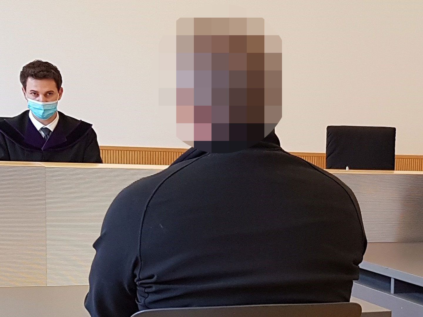 Ein 53-Jähriger musste sich wegen Beleidigungen vor Gericht verantworten.