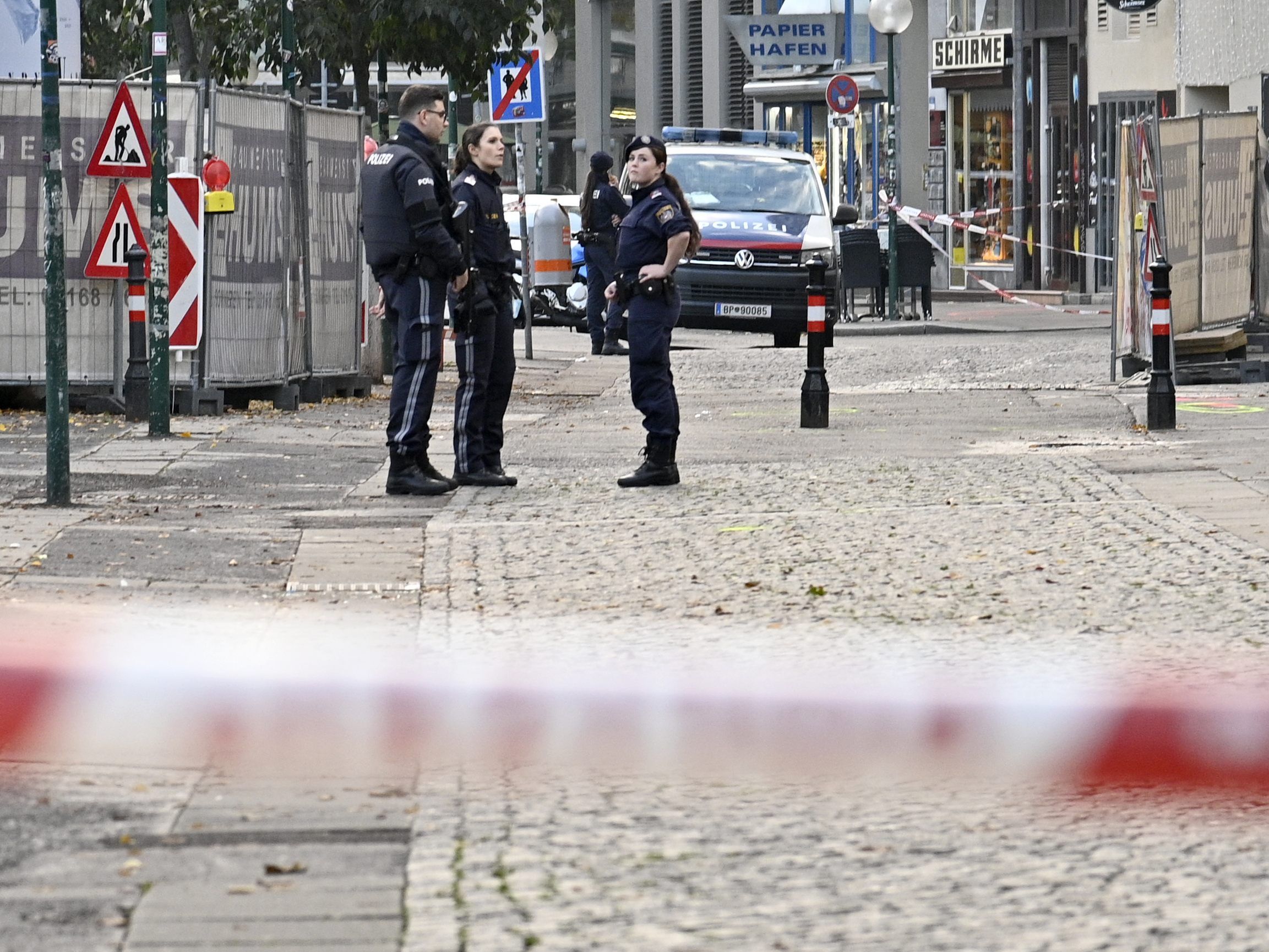 LIVE: Der Tag nach dem Anschlag in der Wiener Innenstadt.