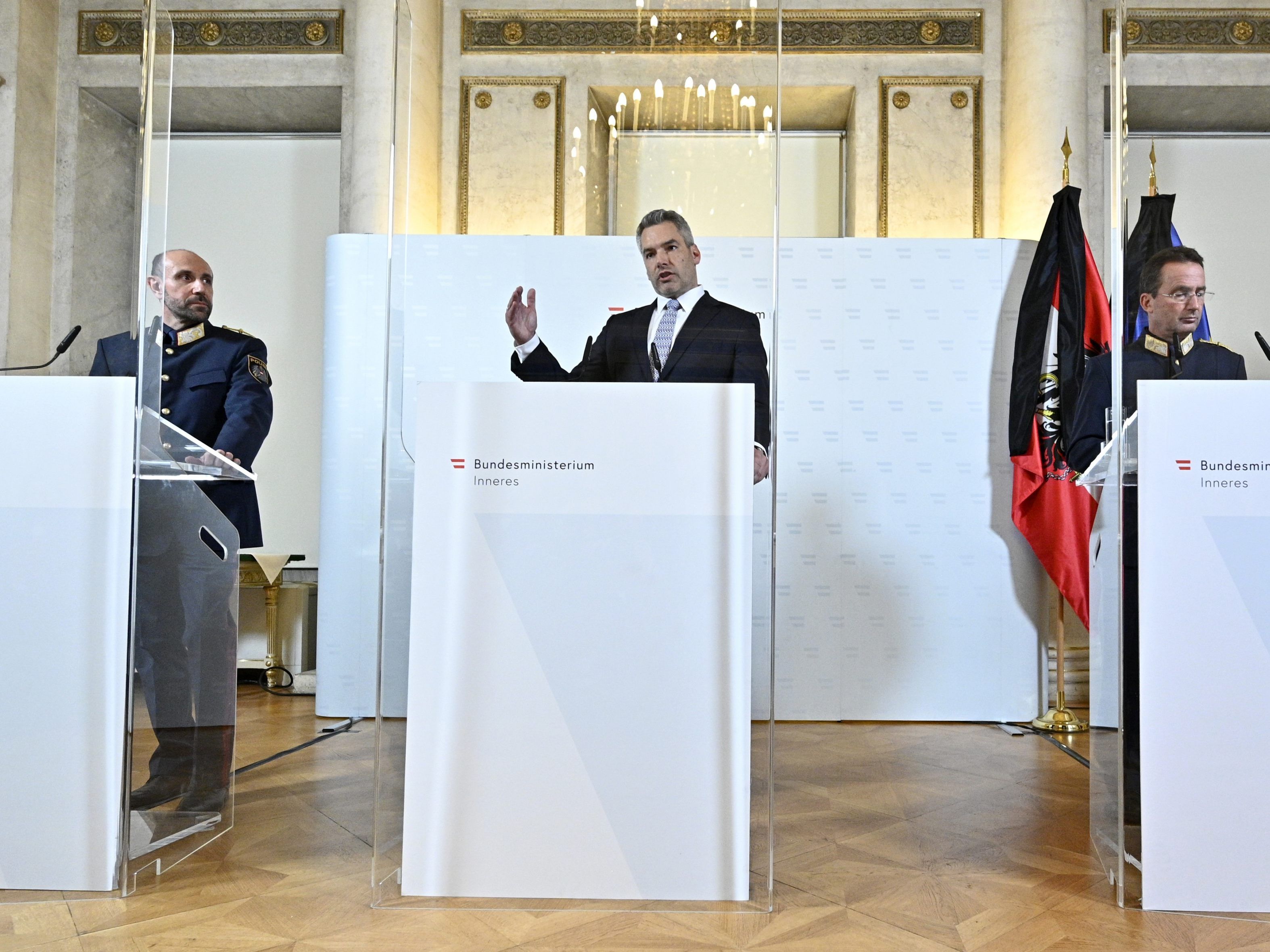 Weitere Details zu den Festnahmen nach dem Terror-Anschlag in Wien wurden bekanntgegeben.