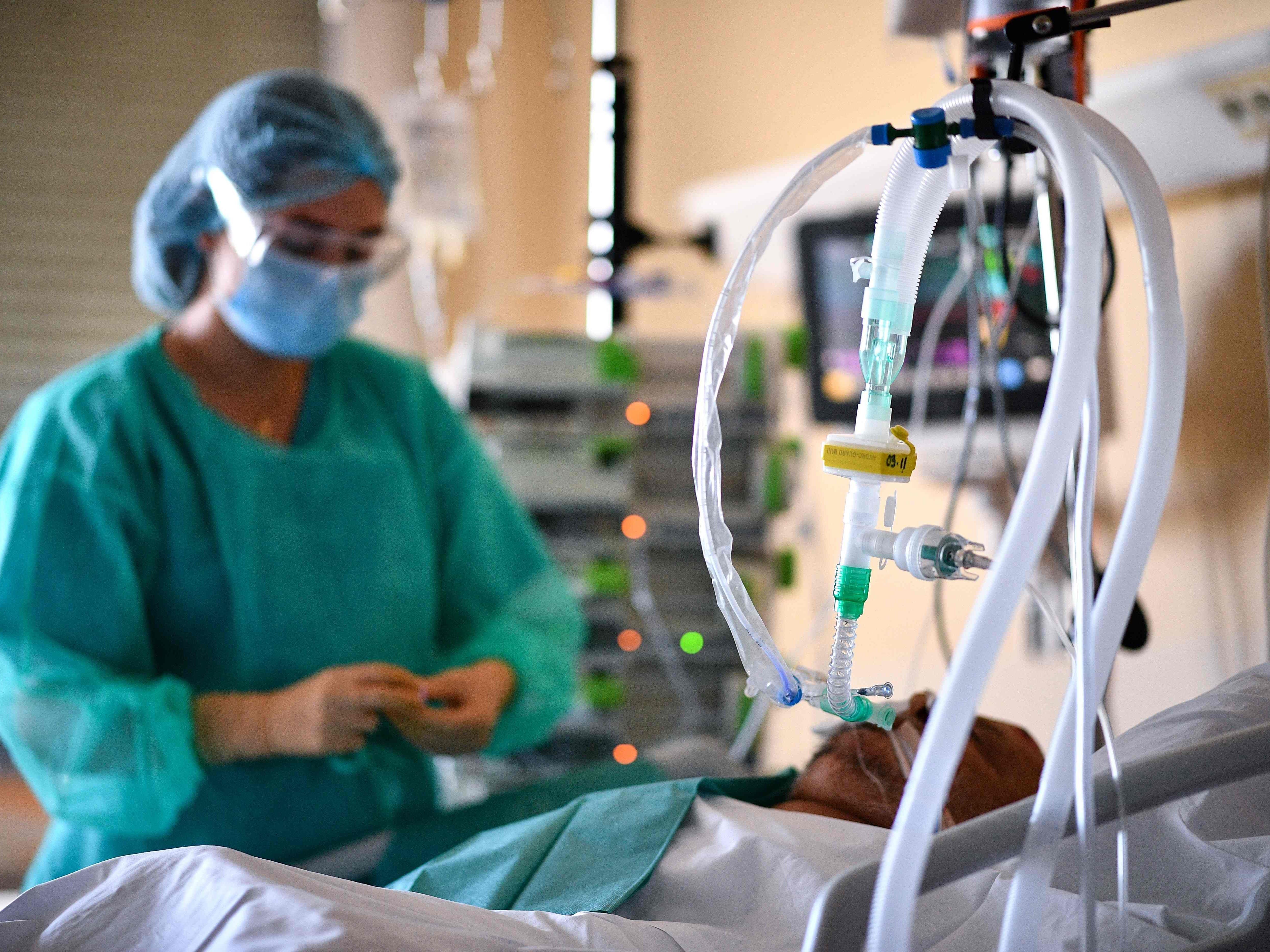 Wieder stieg die Anzahl der Intensivpatienten an.