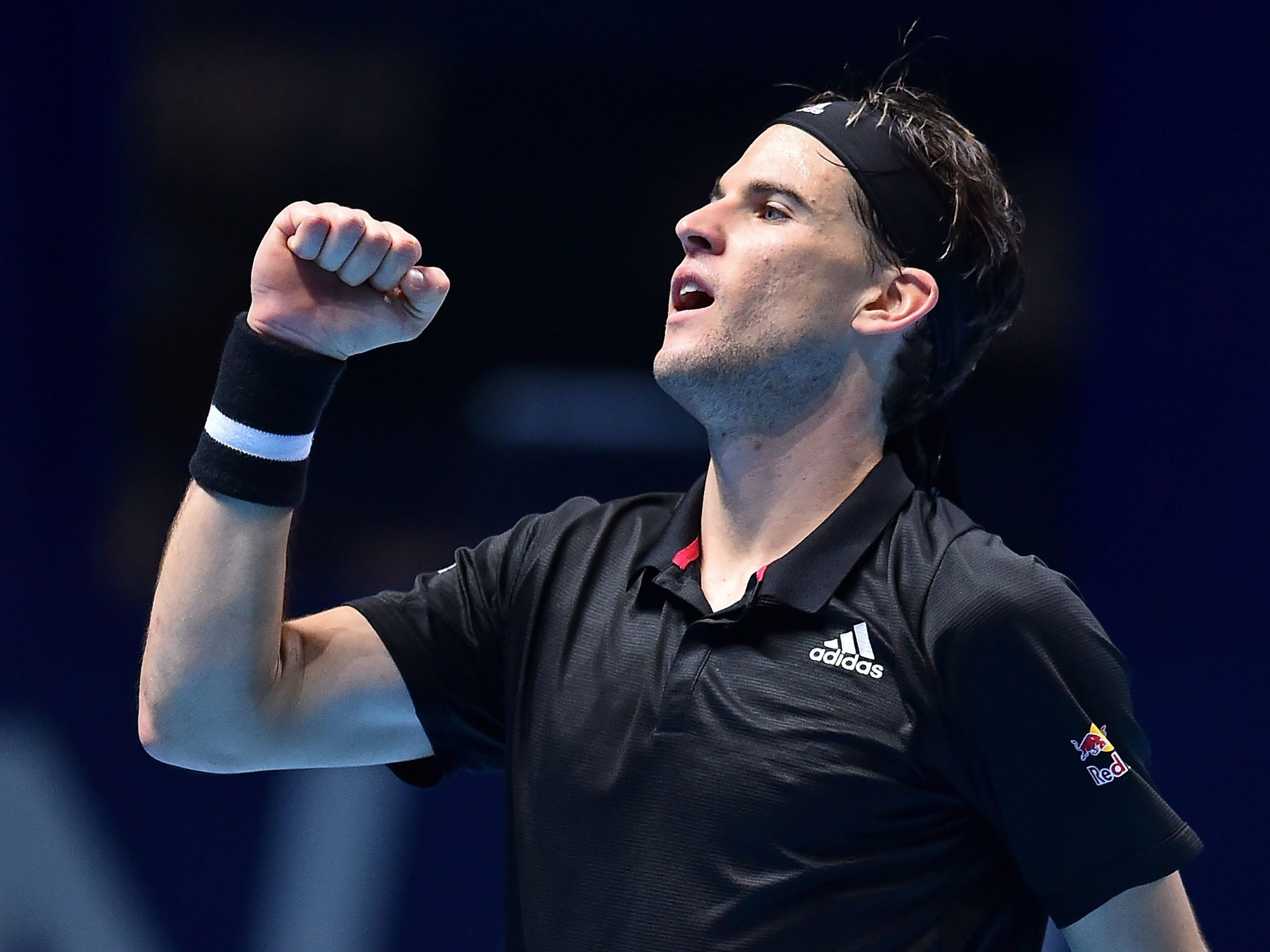 Österreichs Tennis-Nummer-1 freut sich über einen Zweisatz-Sieg.