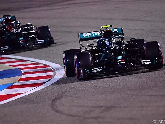 Valtteri Bottas ganz knapp vor Mercedes-Teamkollegen George Russell