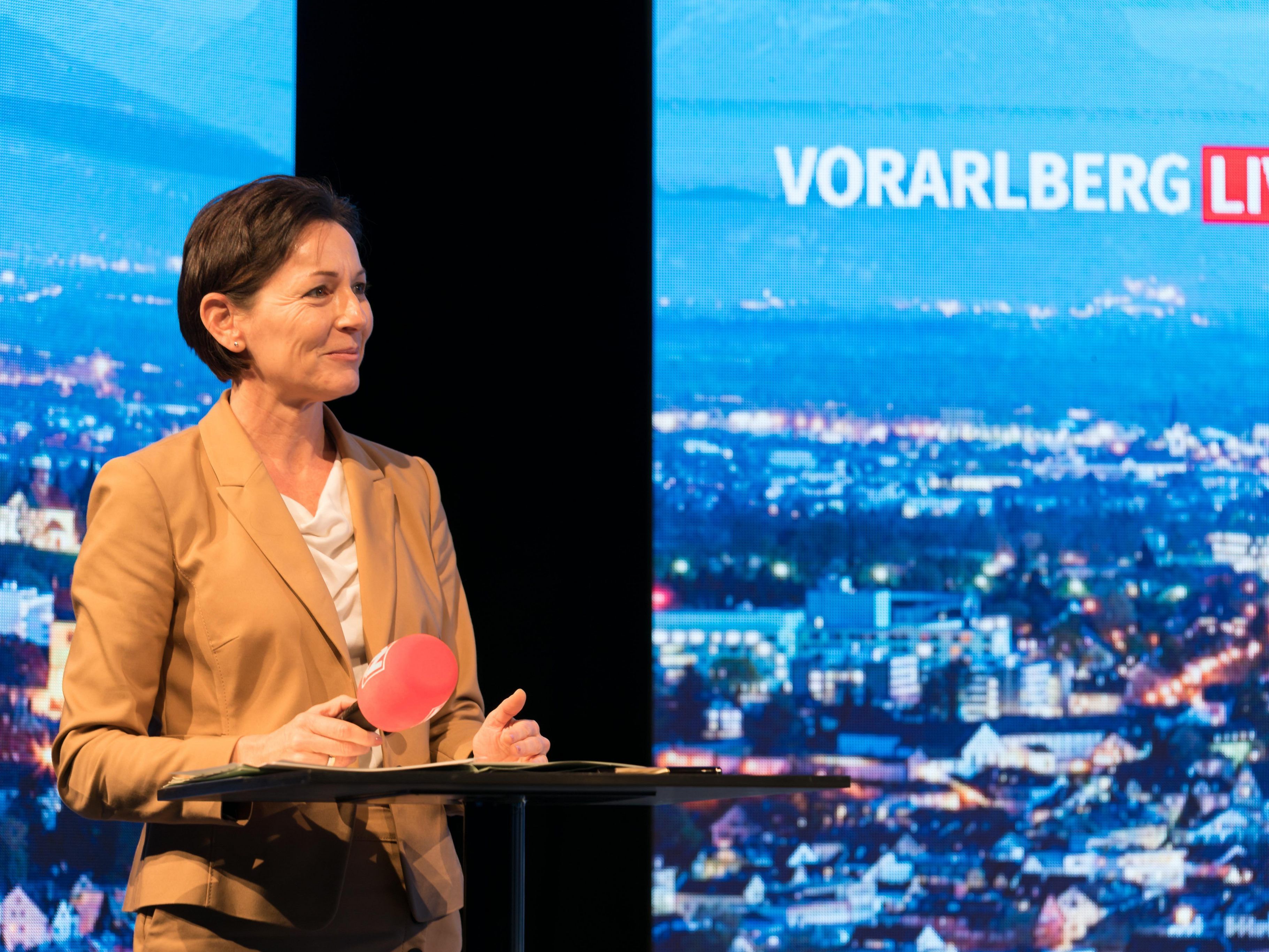 Land übernimmt Kosten für Vorbereitungskurs in Schloss Hofen in Höhe von 82.000 Euro.