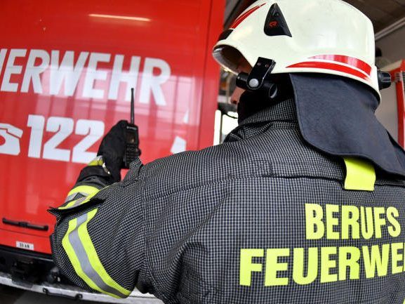 Es wurden keine Personen verletzt. Die Höhe des Sachschadens ist noch nicht bekannt.