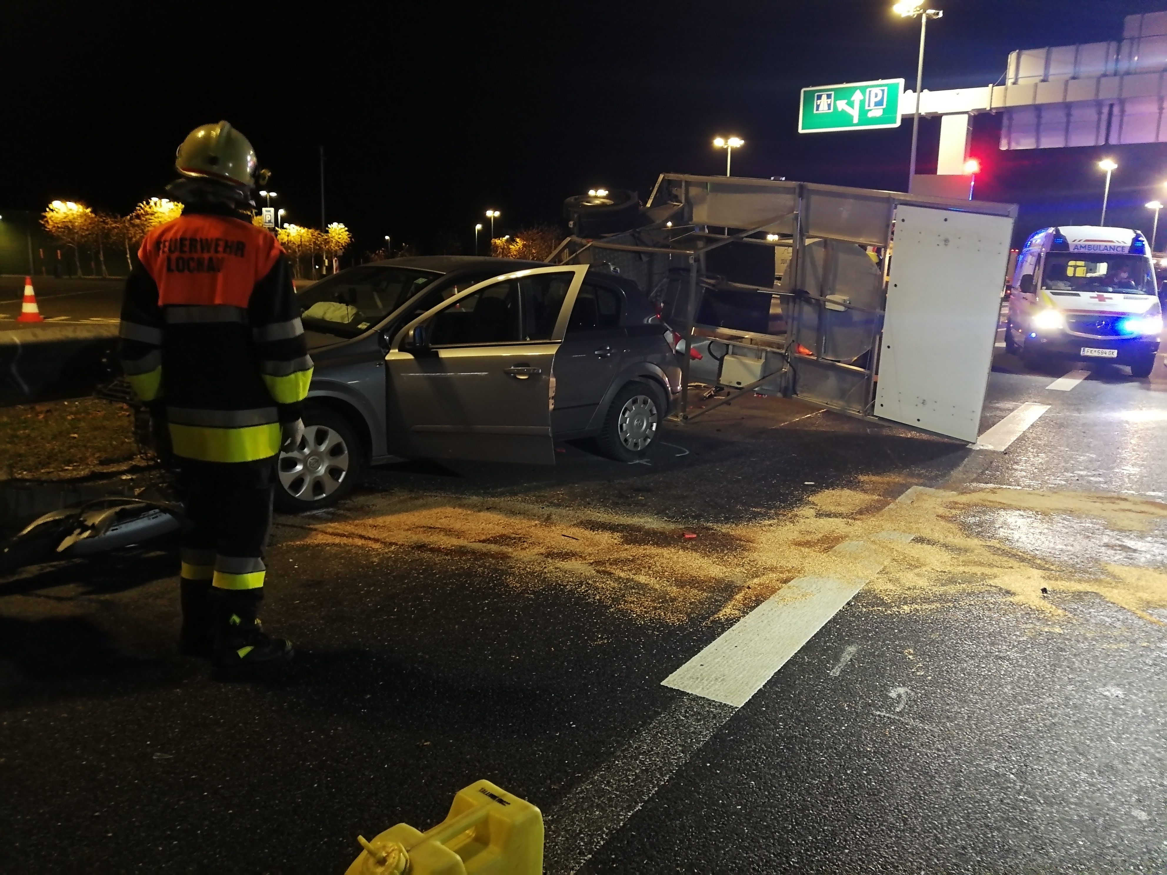 Aufgrund eines Schwächeanfalls kam es am Samstagabend zu einem Unfall auf der A14.