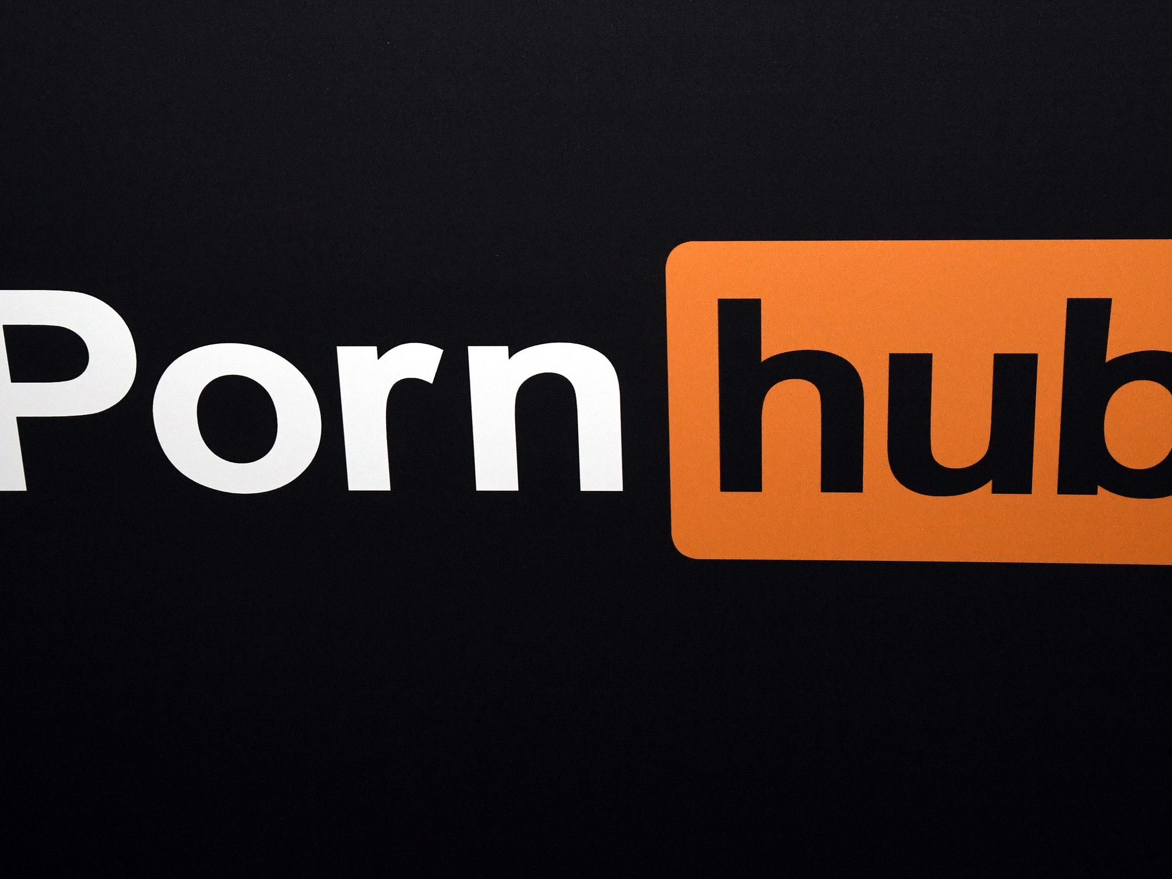Angesichts der Vorwürfe zu Missbrauchsdarstellungen von Kindern auf seiner Porno-Plattform will Pornhub vorläufig nur noch Inhalte von verifizierten Nutzern erlauben.