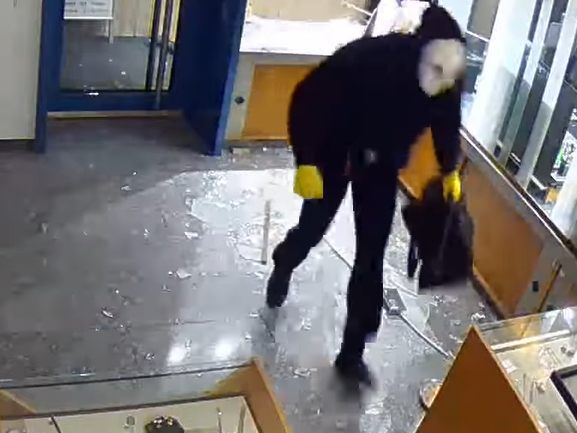 Einbruch in Schmuckgeschäft in Altstätten.