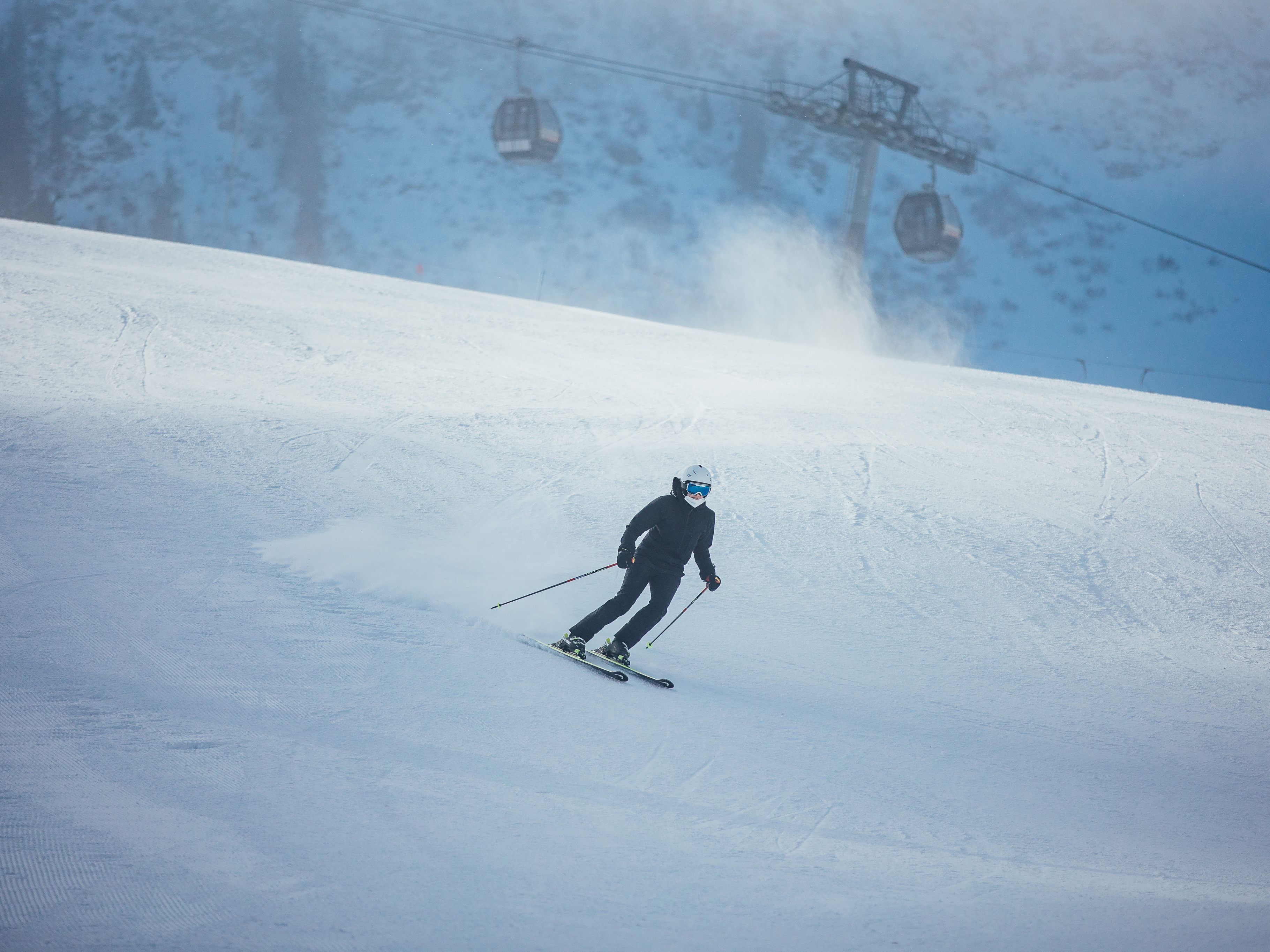 Der verletzte Skifahrer musste per Tau ins Spital geflogen werden