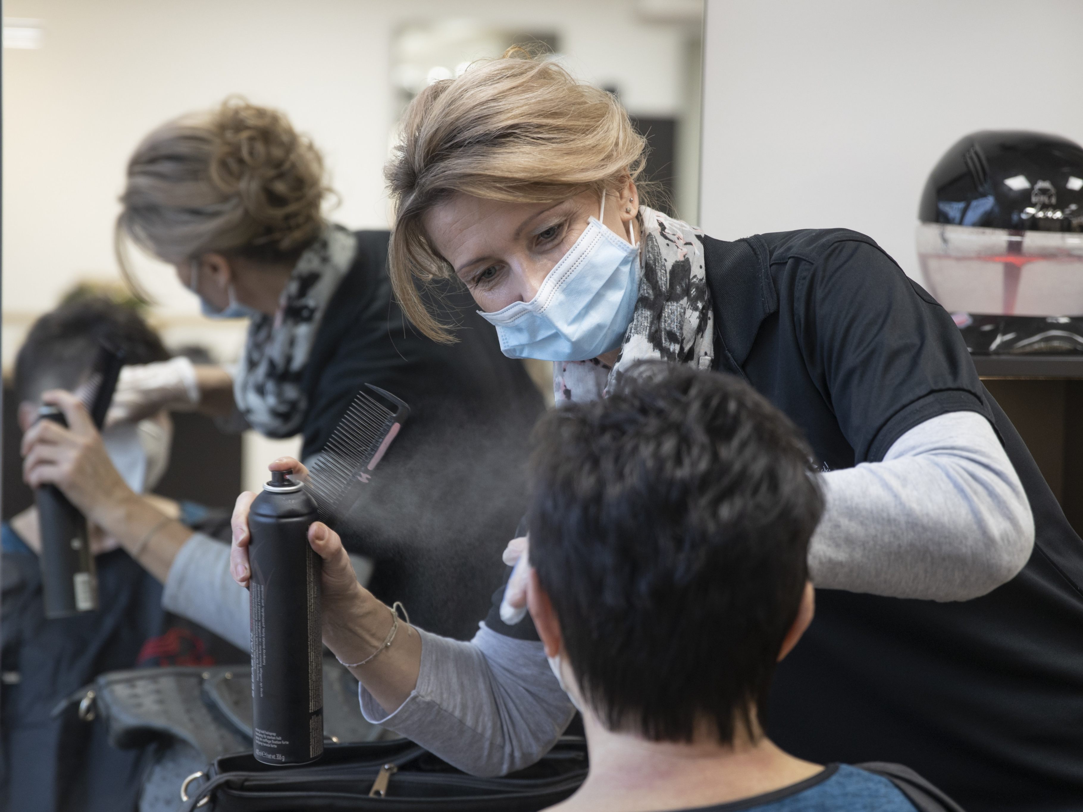 Friseur dürfen ab Montag wieder öffnen