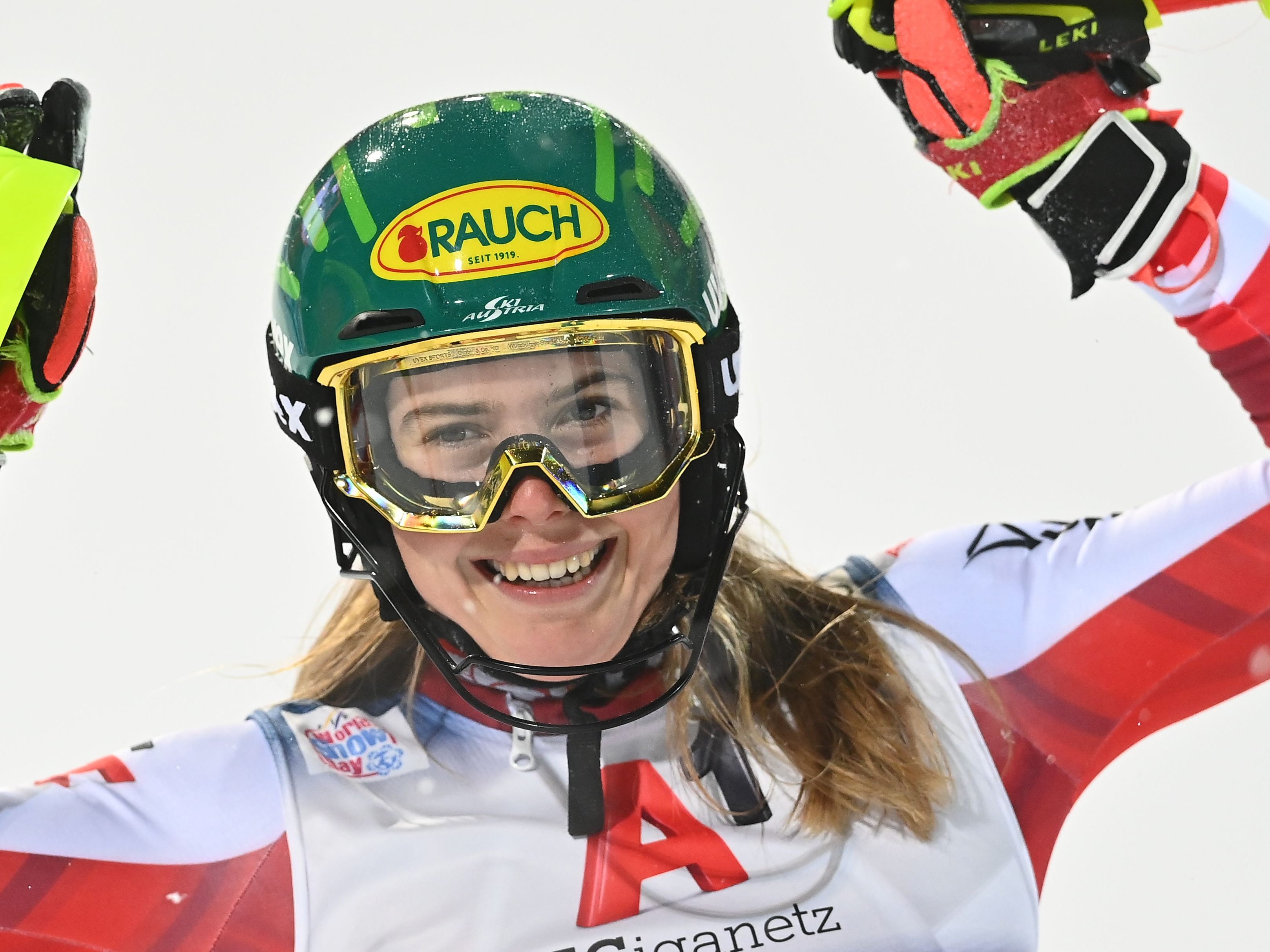 Katharina Liensberger steht bei der Ski-WM im Finale des Parallel-Bewerbs.
