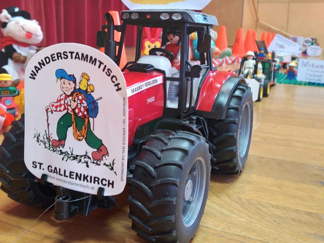 Faschingsumzug in Zeiten von Corona: St. Gallenkirch zeigt, wie es geht.