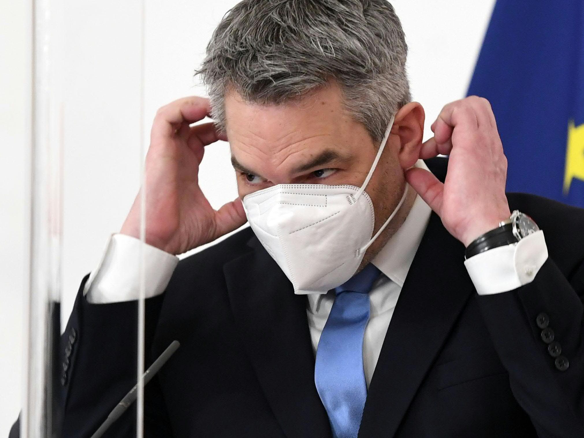 Ab Montag werden die Grenzkontrollen verschärft - Innenminister Nehammer telefonierte bereits mit seinem deutschen Amtskollegen Seehofer.