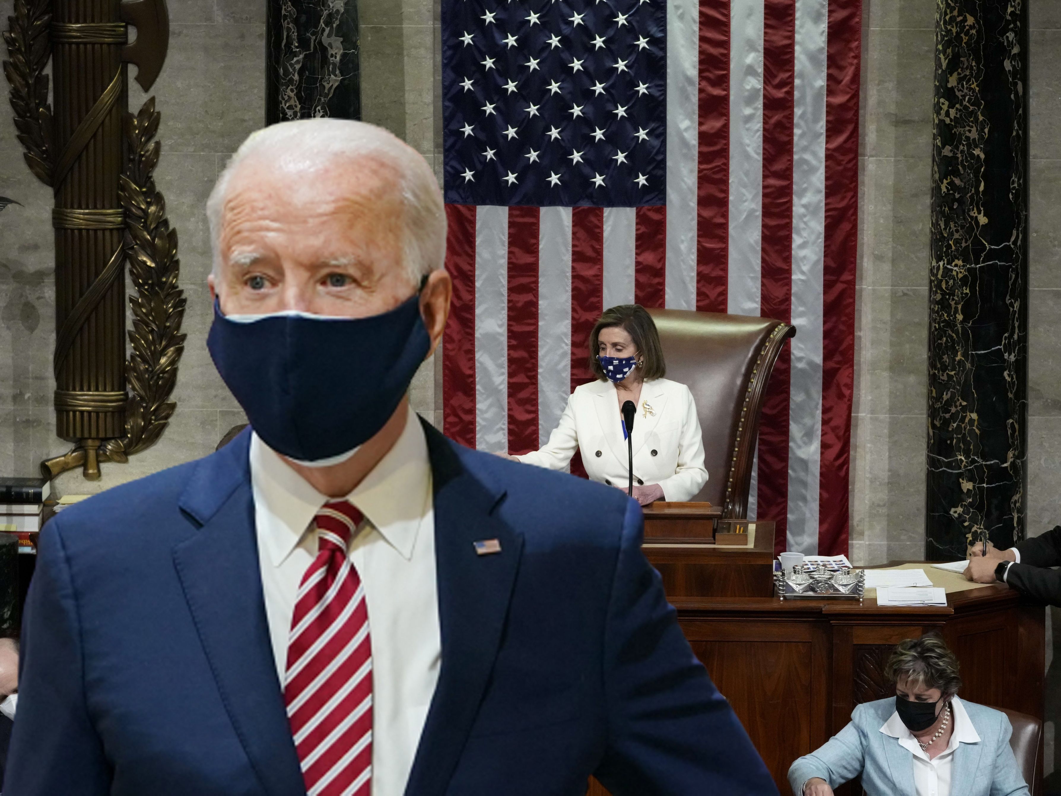 Für Biden und seine Demokraten ist es sieben Wochen nach dem Amtsantritt des Präsidenten ein erster großer Erfolg bei einem Gesetzesvorhaben.