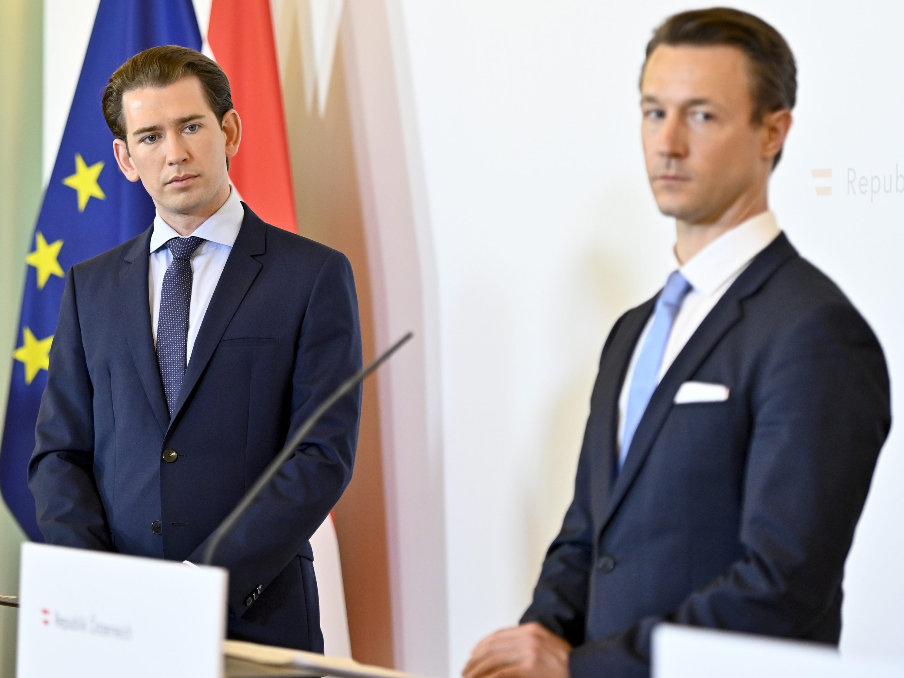Die türkis-grüne Regierung trifft am Montagnachmittag zu einer zweitägigen Arbeitsklausur im Bundeskanzleramt zusammen.