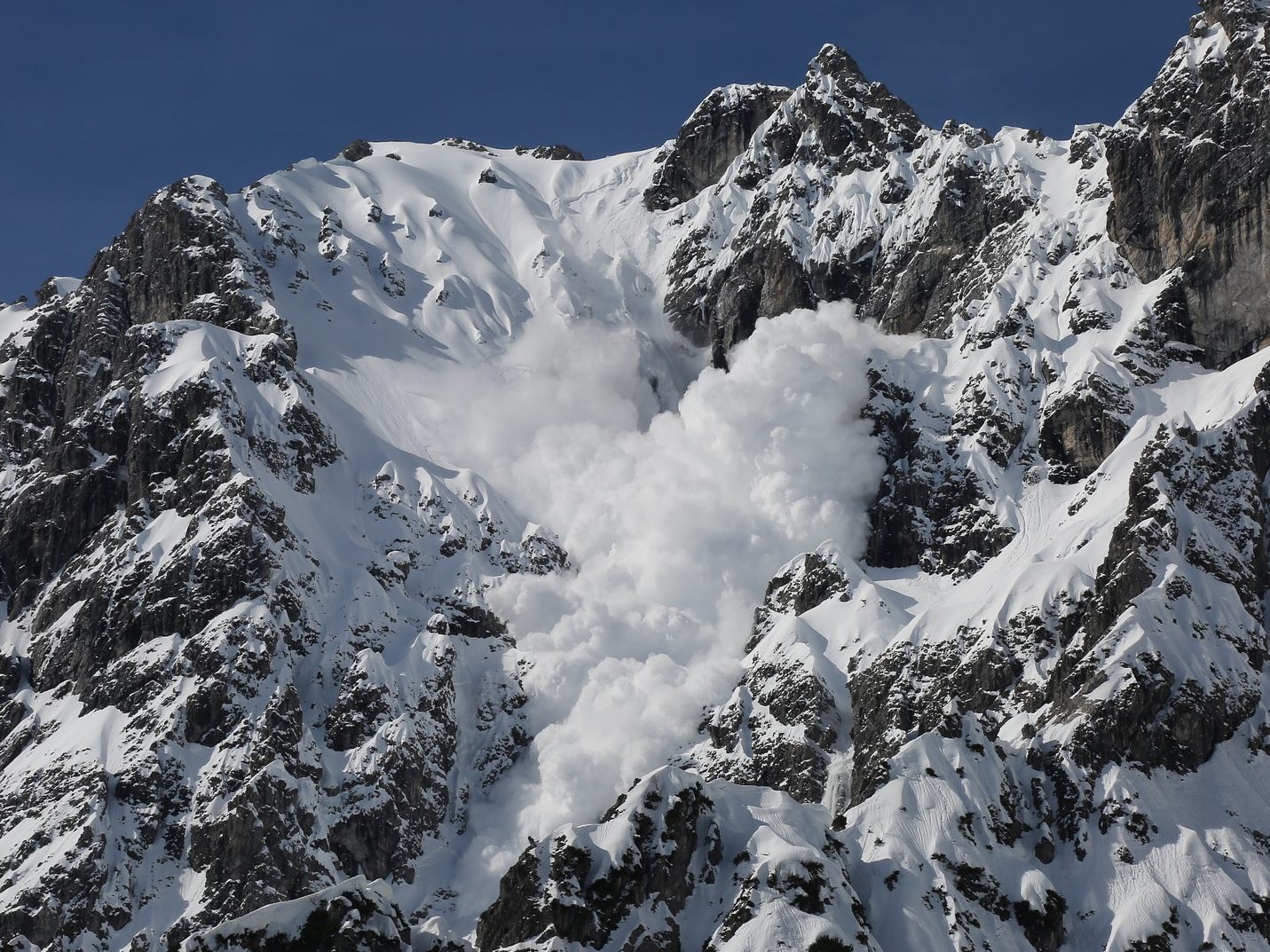 Die Bergrettung Chamonix sprach von einer "Aerosol-Lawine".