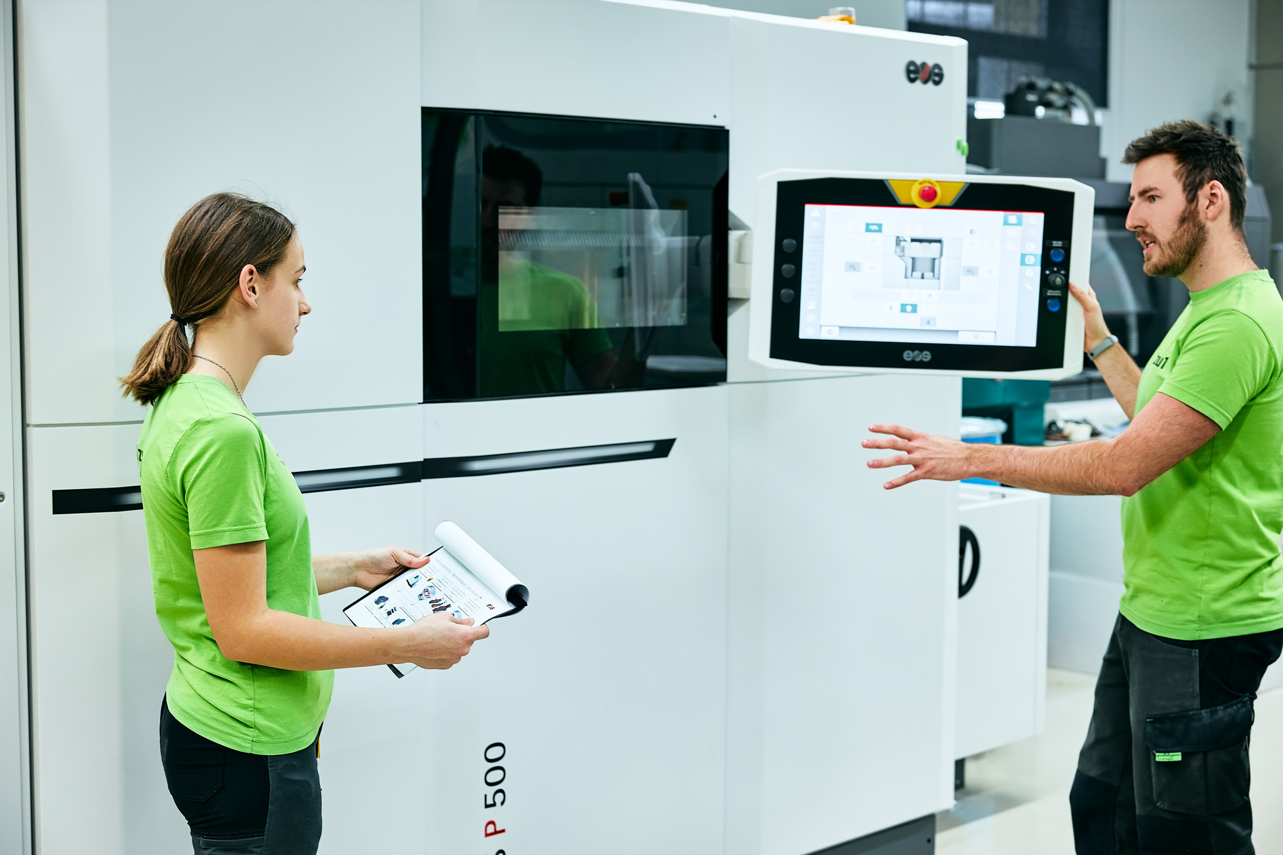 Das Vorarlberger High-Tech-Unternehmen 1zu1 testet seit einem Jahr als Pilotkunde die neue Kunststoff-Laser-Sinter-Anlage EOS P500.