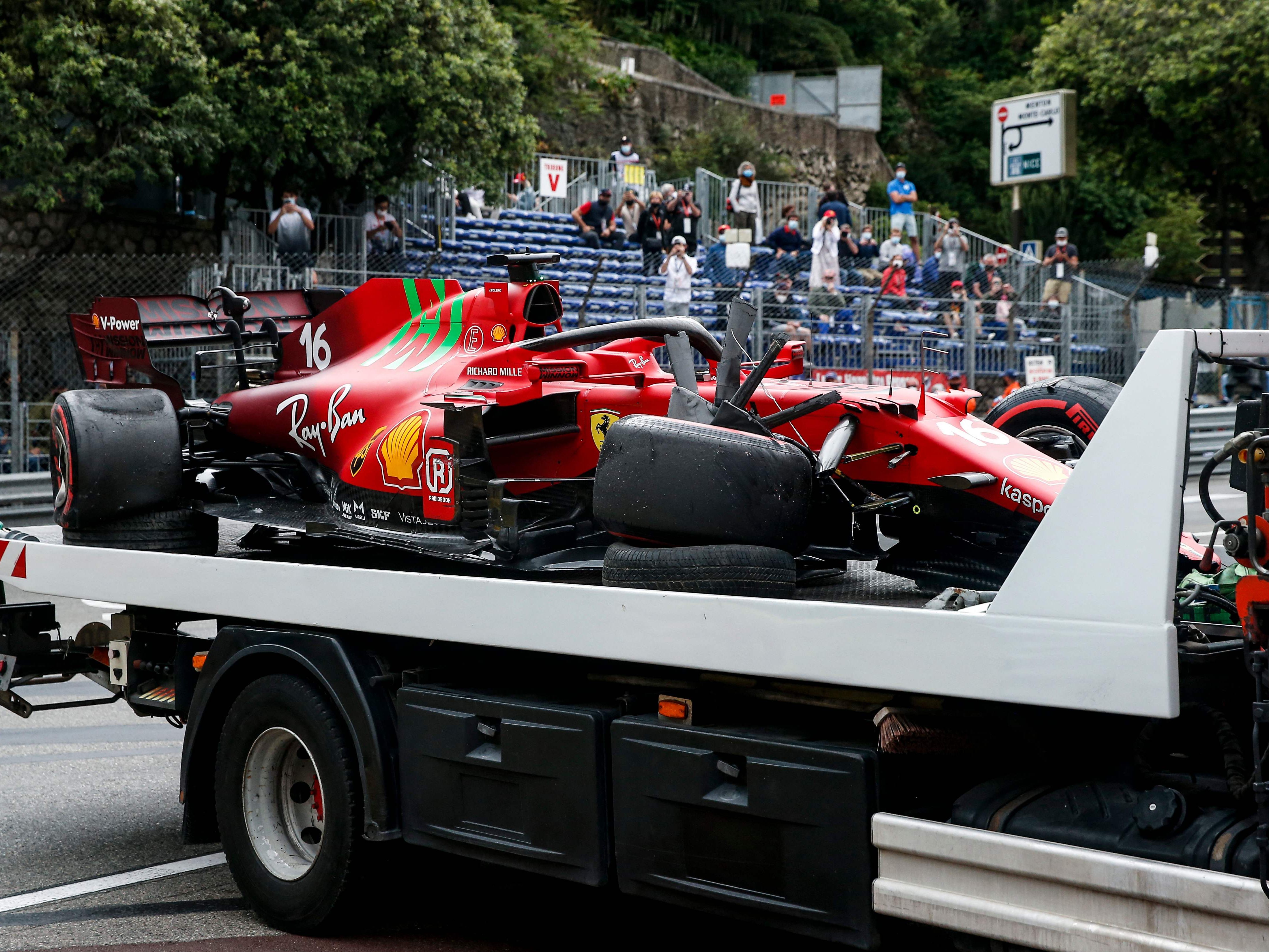 Der beschädigte Ferrari des "theoretischen Pole-Mannes Charles Leclerc.