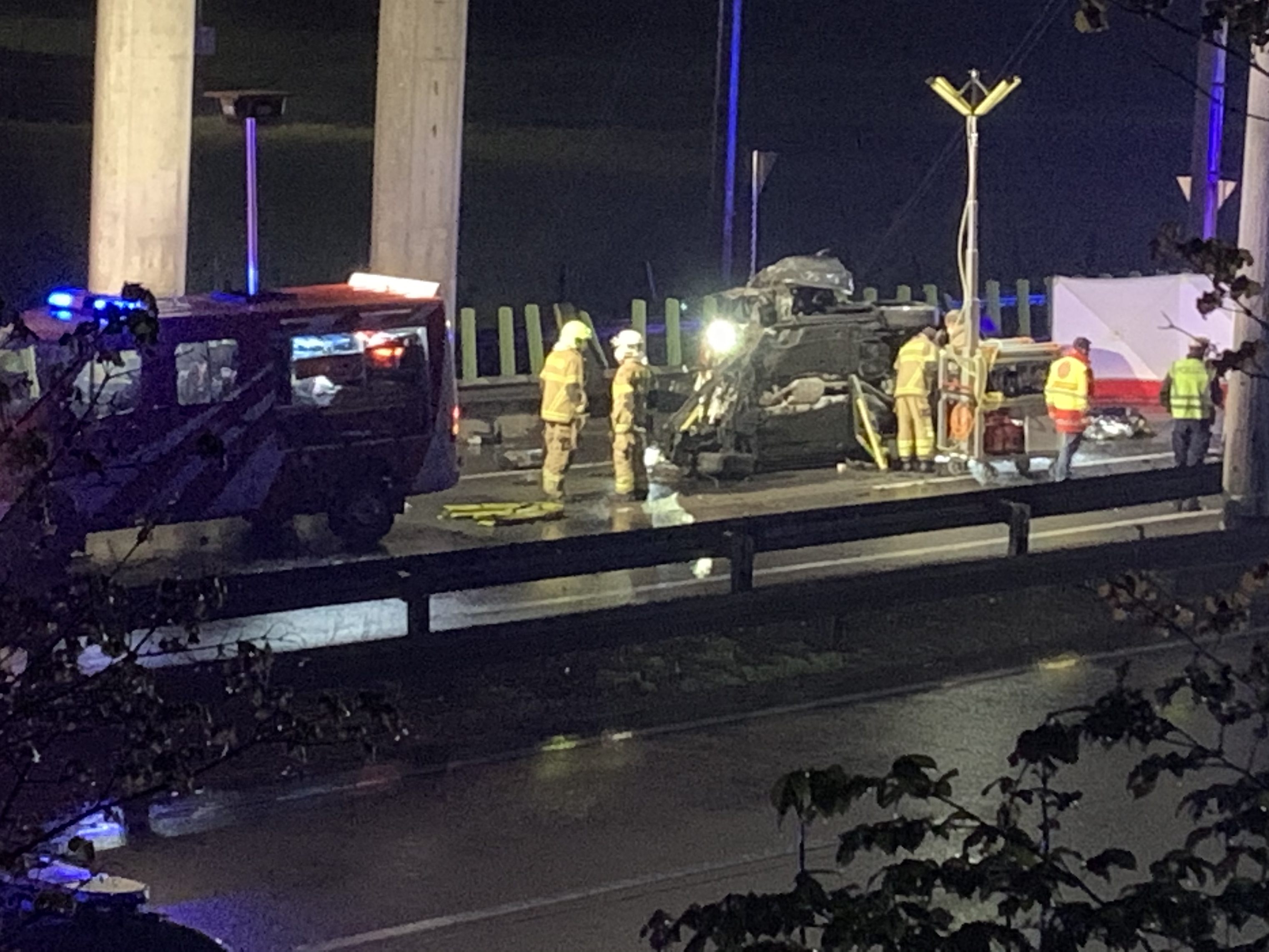 Die Polizei sucht nach Zeugen des tödlichen Verkehrsunfalls Samstagnacht auf der A14.