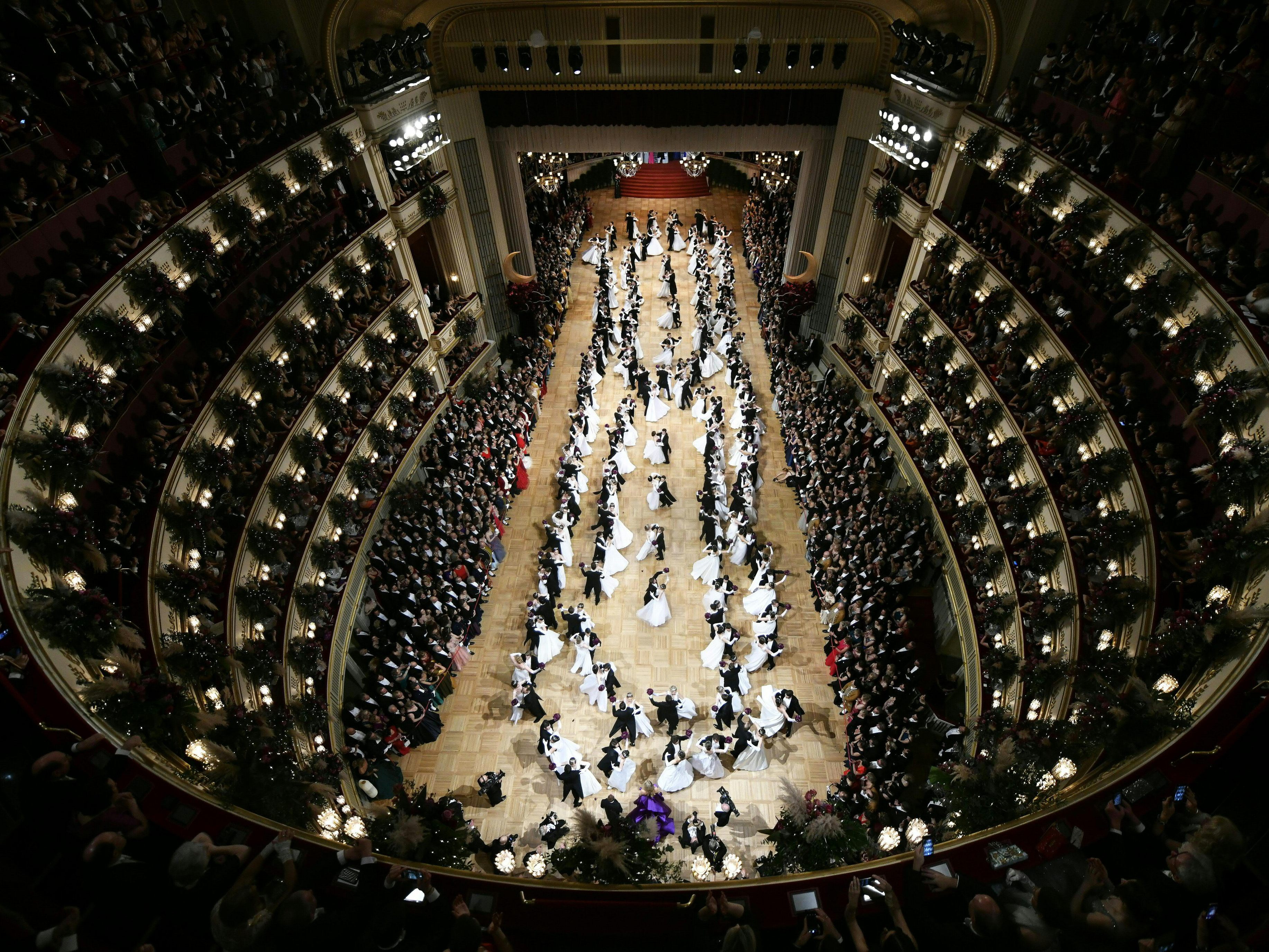 Der Kartenvorverkauf für den Wiener Opernball 2022 startet am Montag.