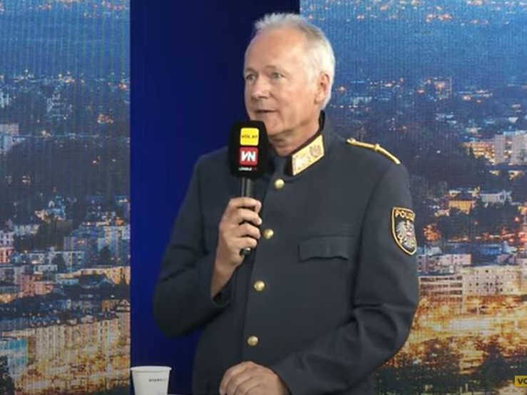 Landespolizeidirektor Hans Peter Ludescher war am Dienstag zu Gast bei "Vorarlberg LIVE".
