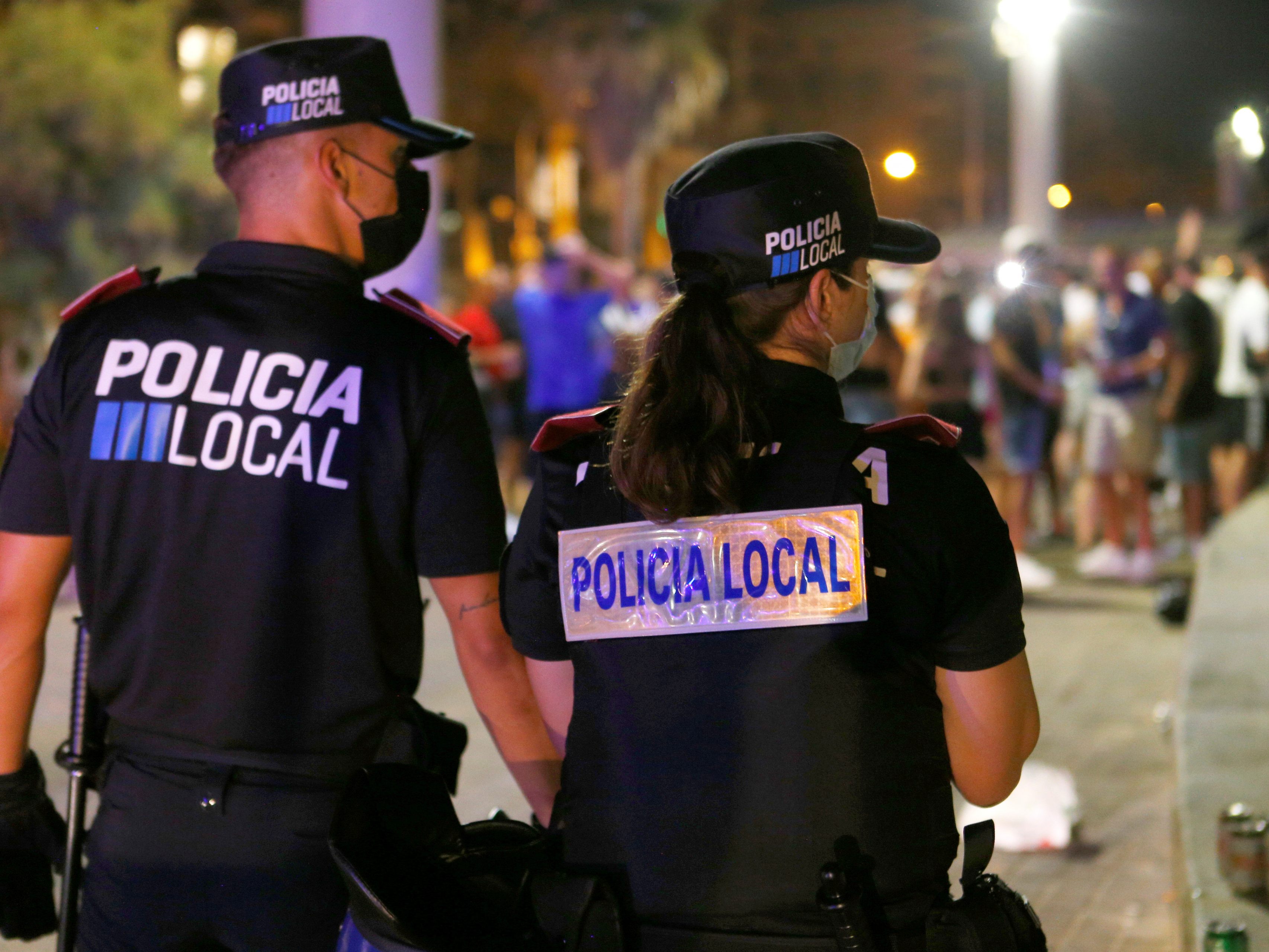 Viele Urlauber nehmen Corona-Hochinzidenz in Spanien gelassen.