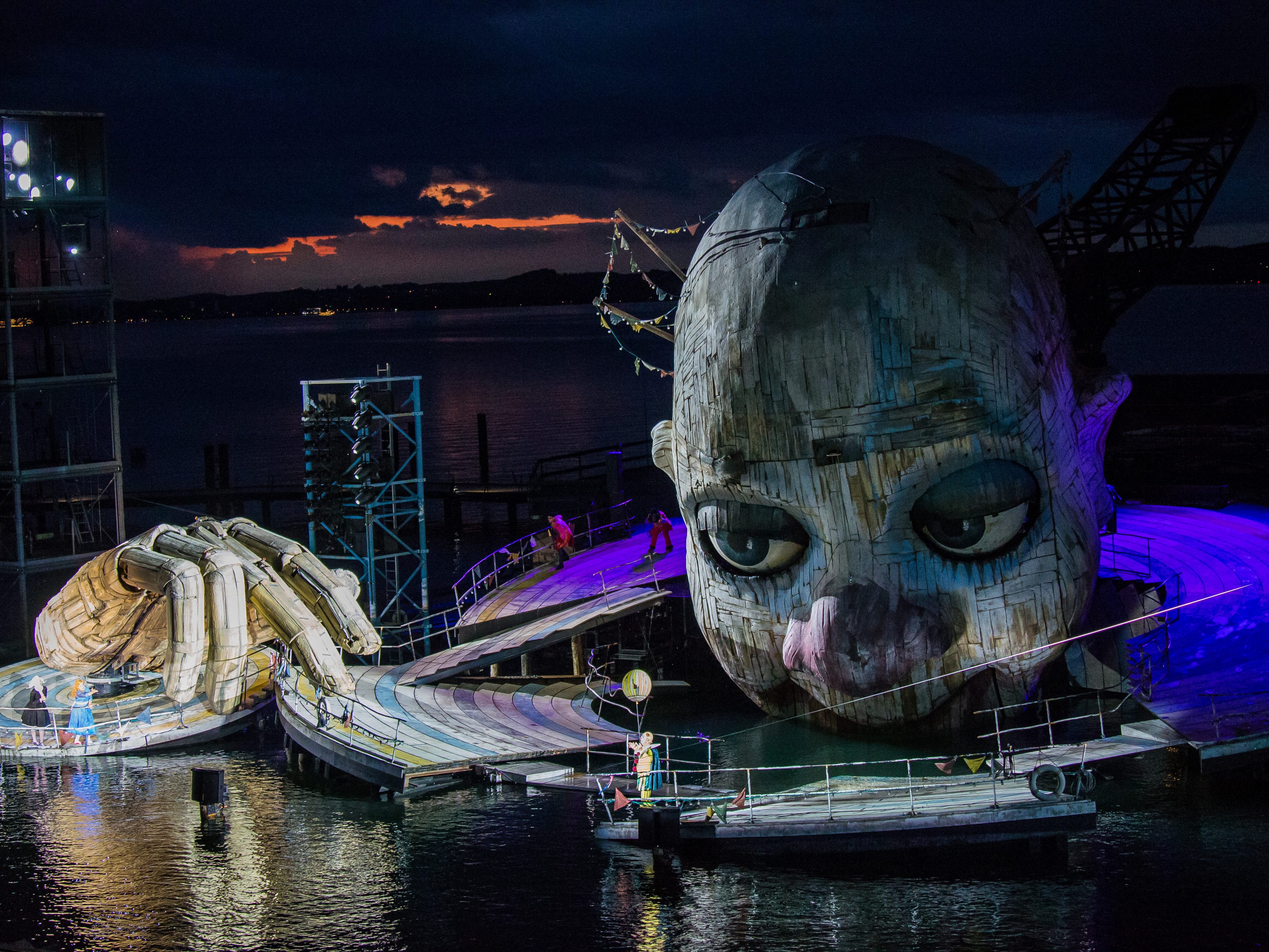 Die Bregenzer Festspiele müssen den ersten Covid-Fall verzeichnen.