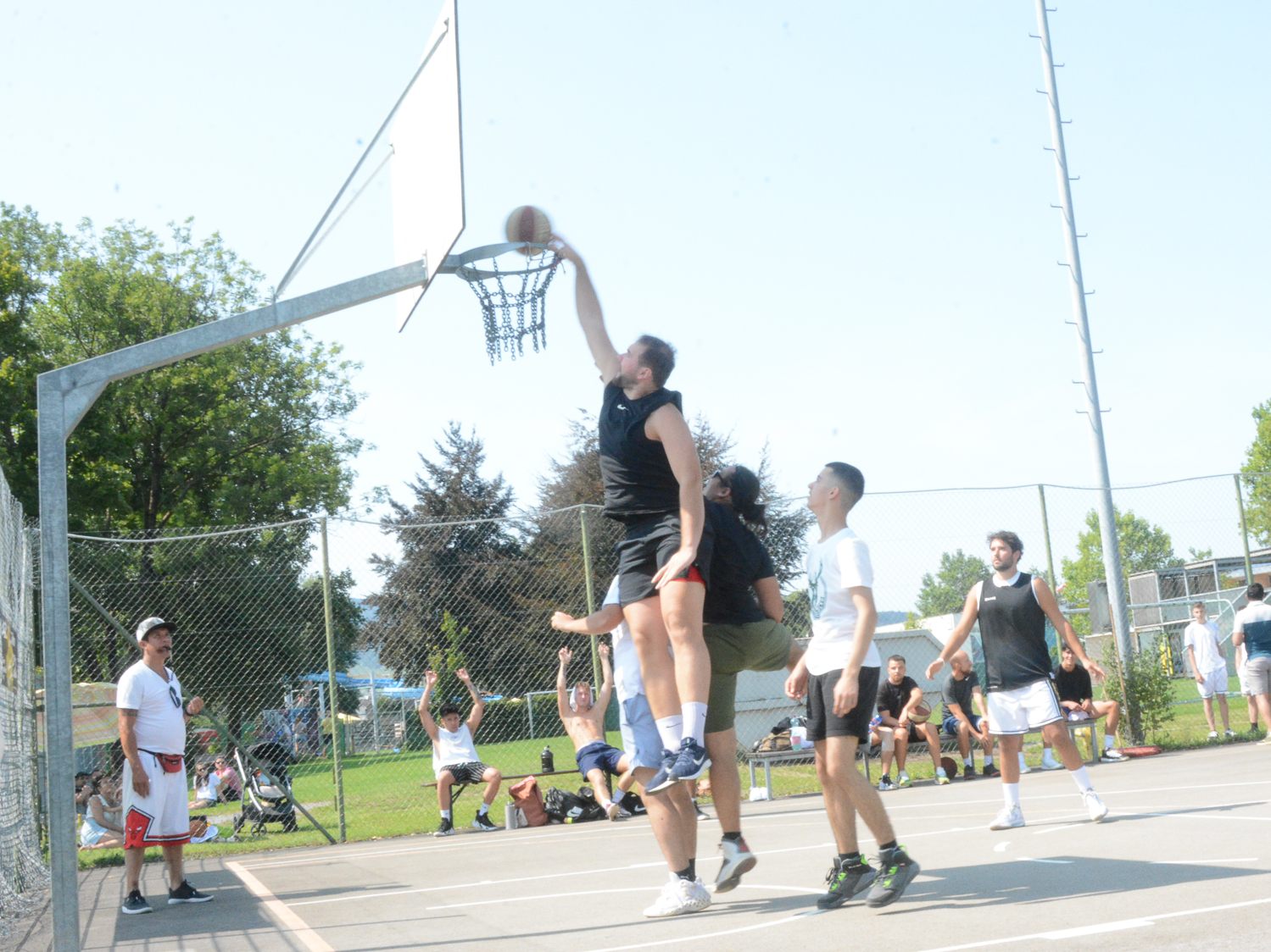 Beim Streetball-Turnier ging es am Samstag schnell her.