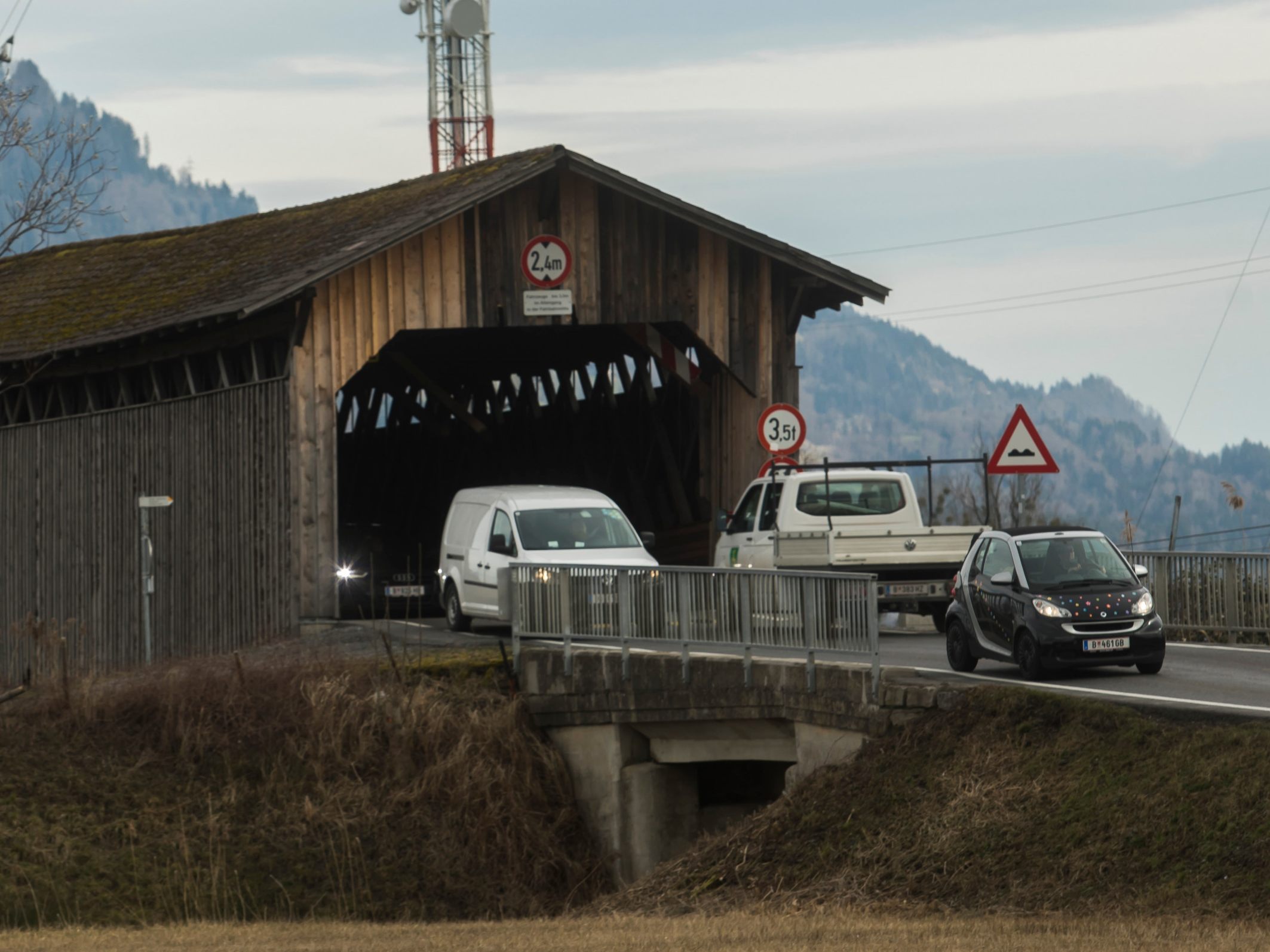 Aus Sicherheitsgründen muss die Senderbrücke auf der L41 ab sofort gesperrt werden.