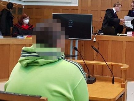 Bezüglich des Mordvorwurfes hatte er sich bis zuletzt nicht geständig gezeigt.