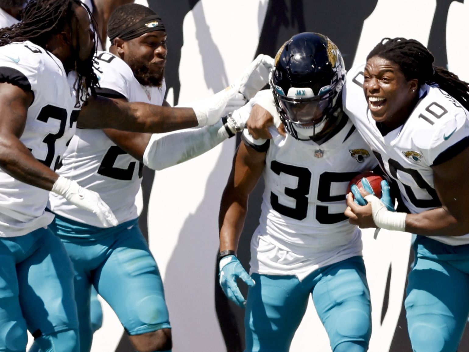 Agnew stellte einen NFL-Rekord ein.