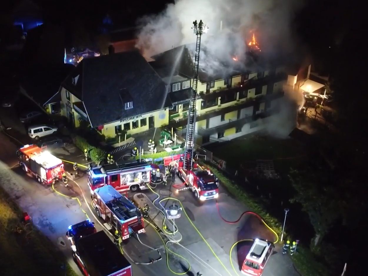 Mehr als 150 Feuerwehrleute bekämpften stundenlang den Brand.