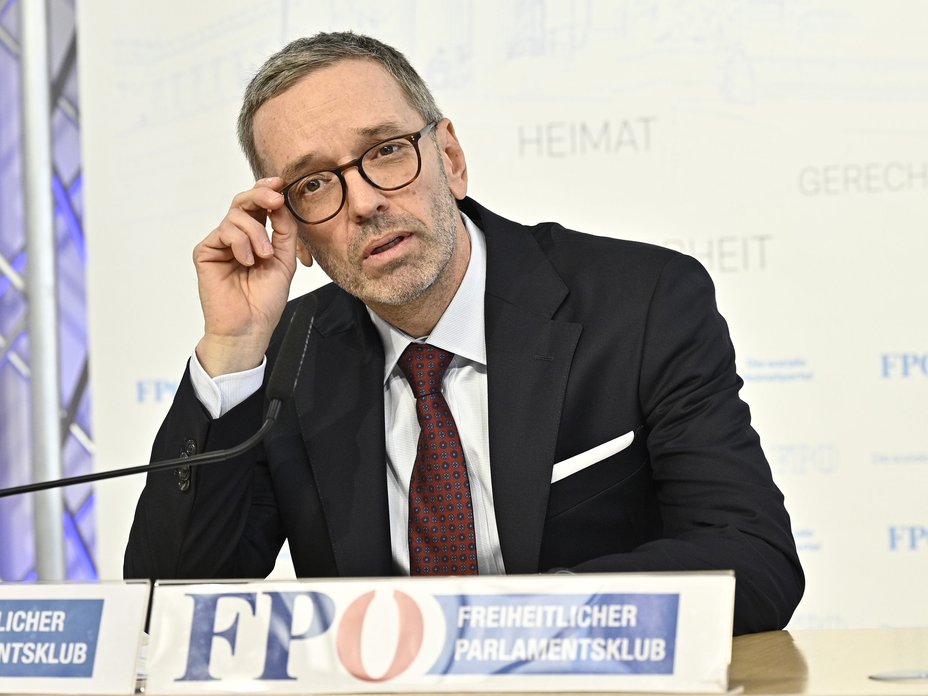 FPÖ-Chef Herbert Kickl will eine Dreierkoalition aus SPÖ, NEOS und Grüne nicht dulden.