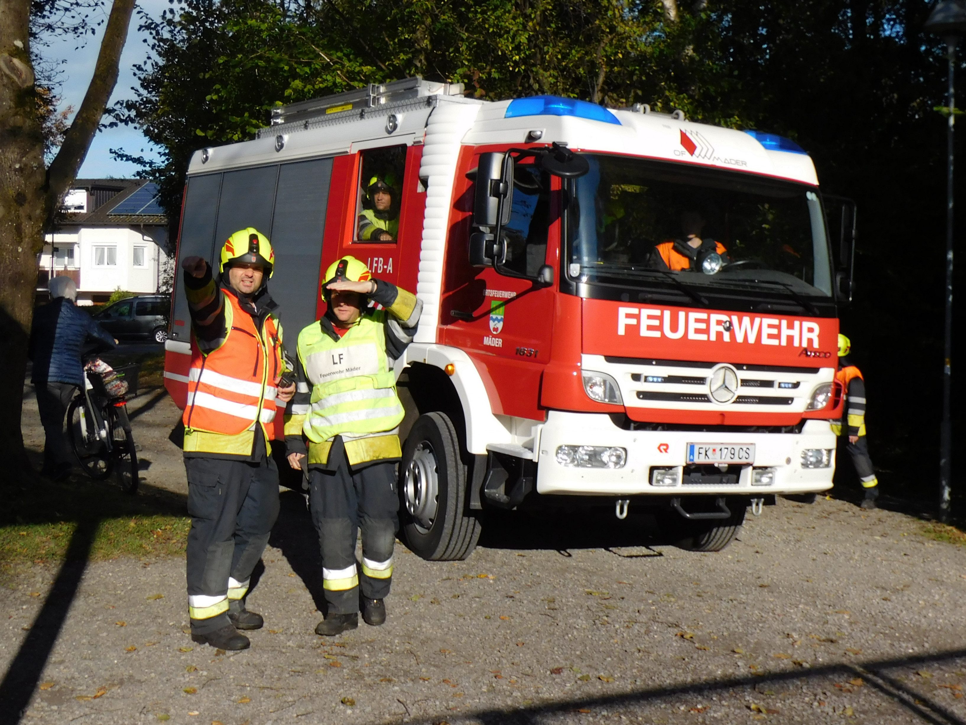 Gekonnt professionell absolvierte die Feuerwehr Mäder die diesjährige Abschlussübung
