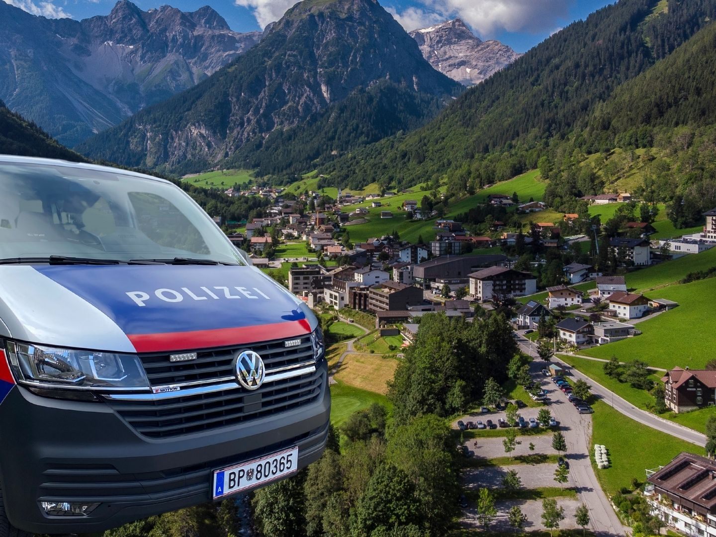 Der Motorradfahrer musste schwer verletzt ins LKH gebracht werden.