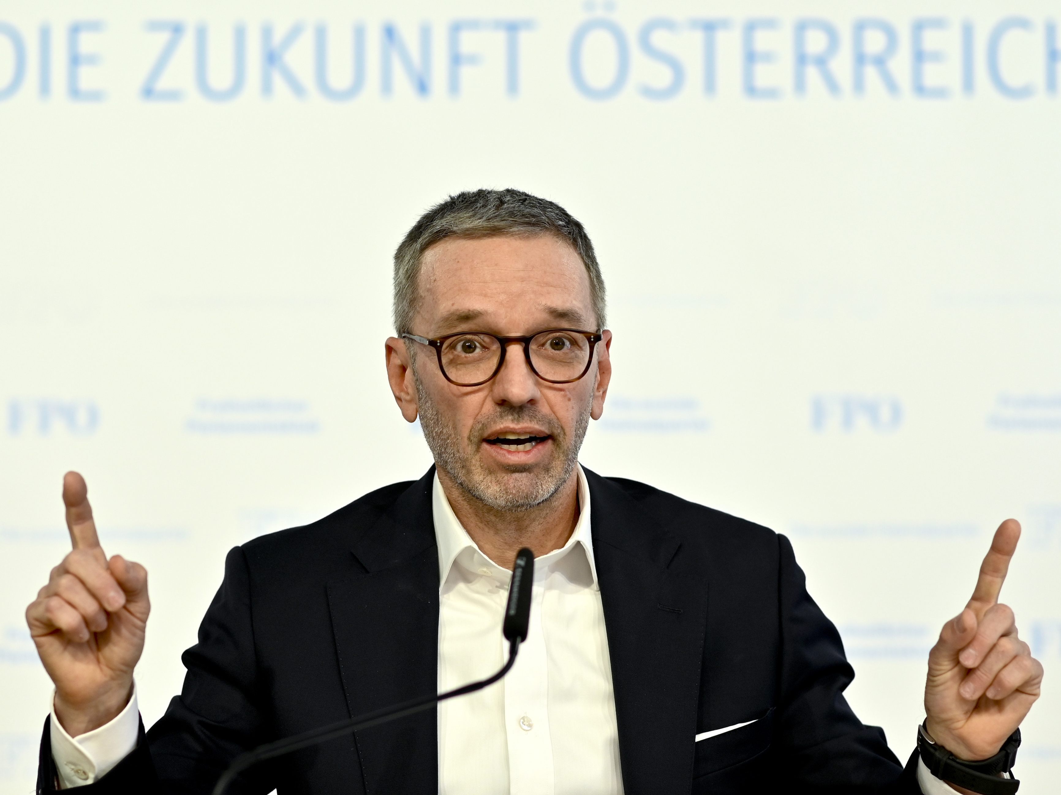 Hebert Kickl hat wieder einmal scharfe Kritik am Corona-Management geübt.